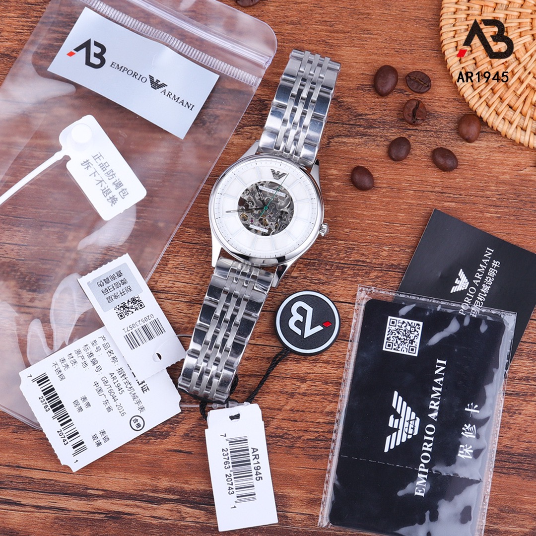 Armani Reloj Armani Modelo: AR1945 Caja del reloj: Acero inoxidable 316L Movimiento interno del reloj: Citizen Correa m…