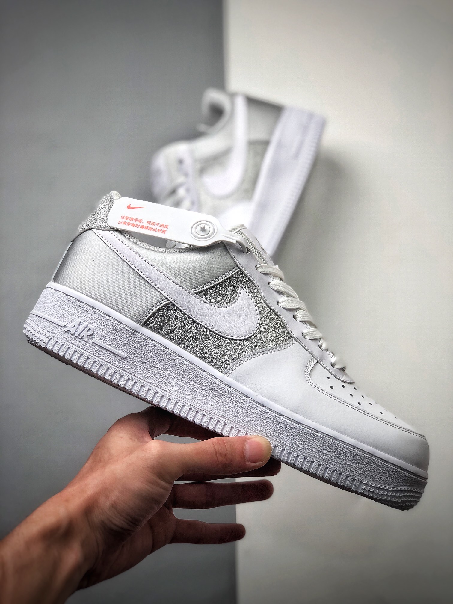 200 耐克Nike Air Force 1 白银满天星空军一号经典低帮百搭休闲运动板鞋 DD6629-100