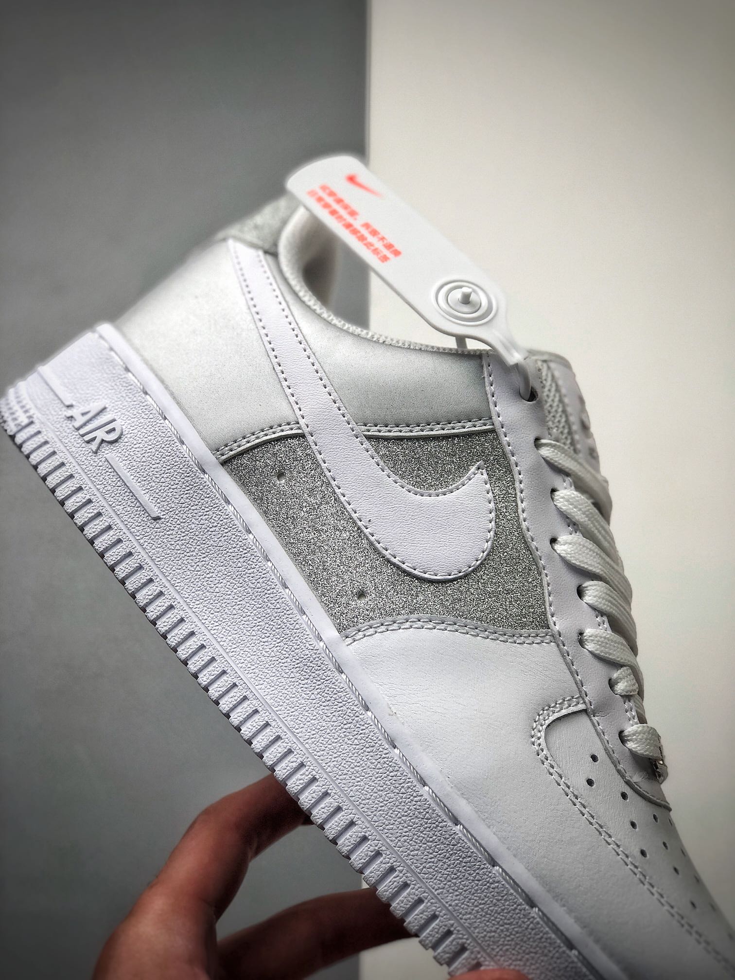 200 耐克Nike Air Force 1 白银满天星空军一号经典低帮百搭休闲运动板鞋 DD6629-100