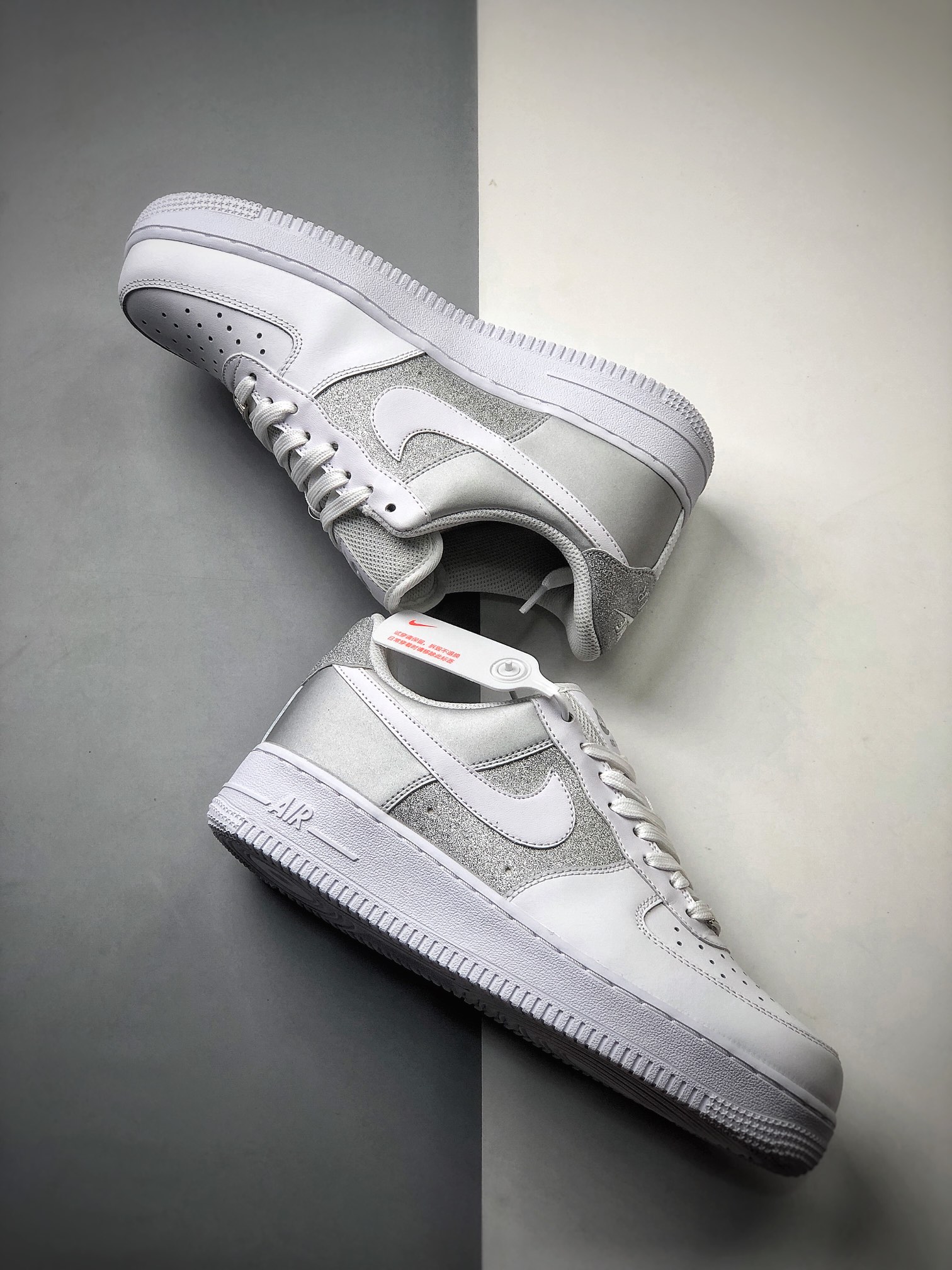 200 耐克Nike Air Force 1 白银满天星空军一号经典低帮百搭休闲运动板鞋 DD6629-100