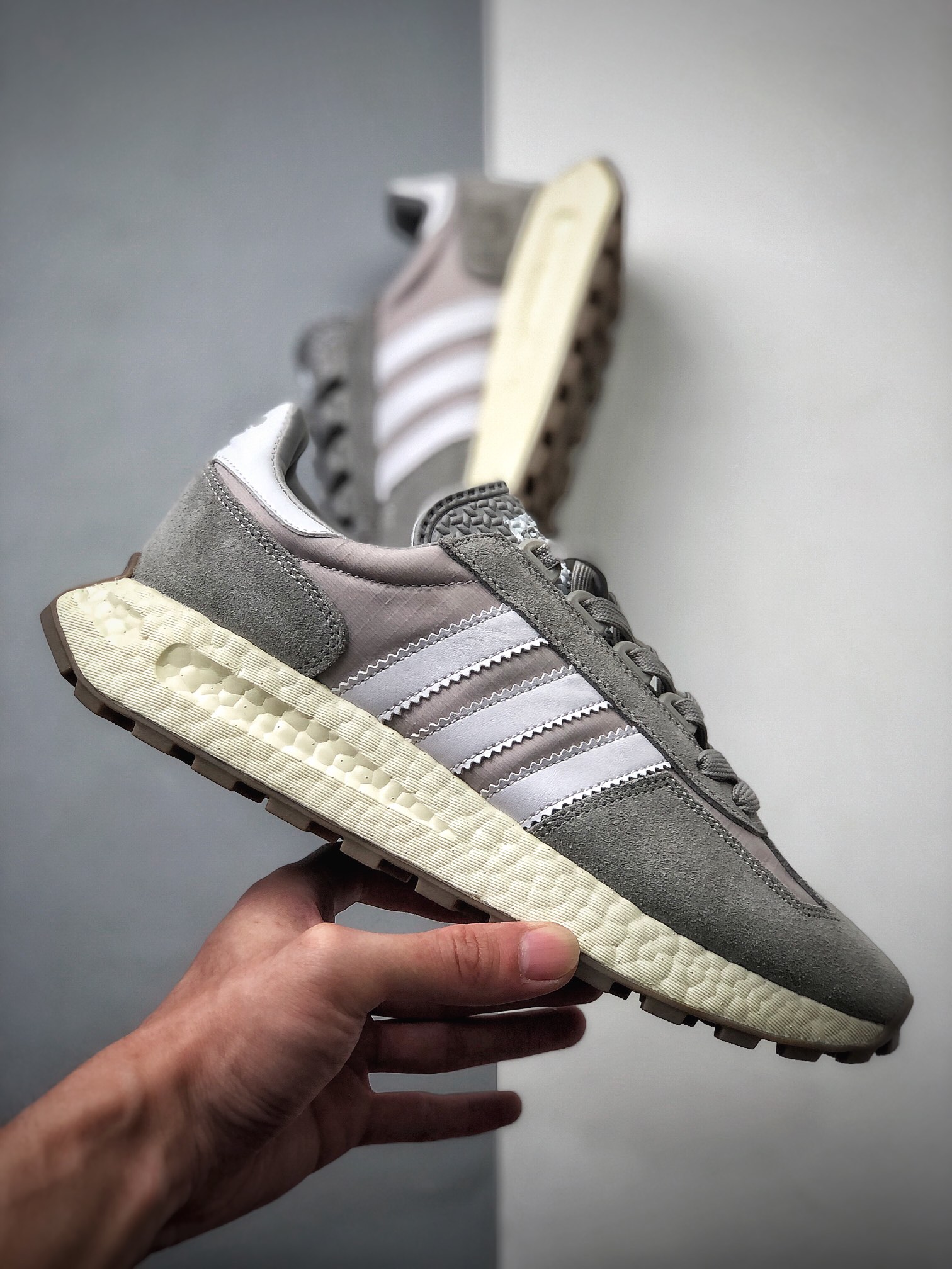 200  adidas Racing 1 Boost Prototype  速度轻盈复古系列Q47101