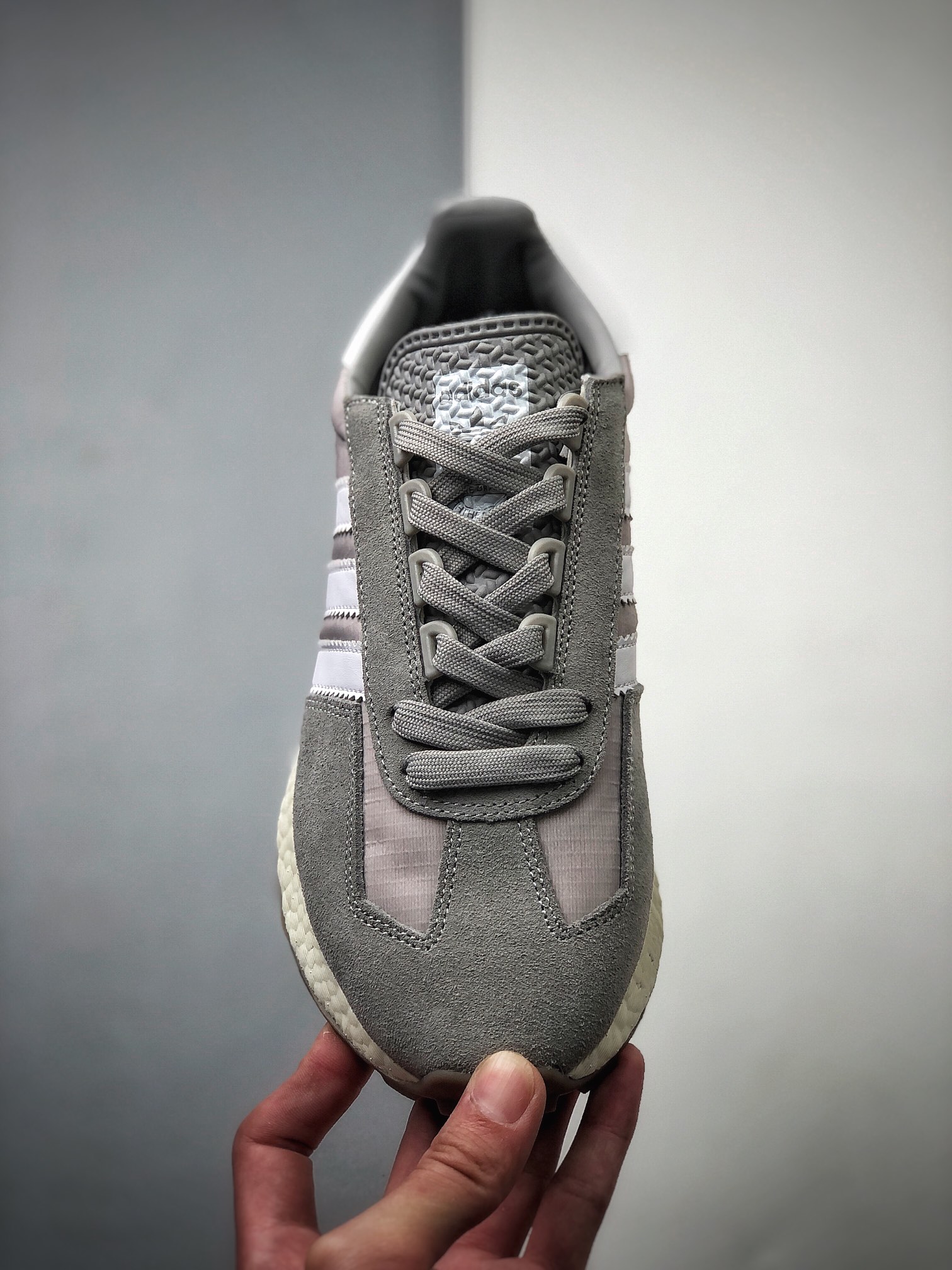 200  adidas Racing 1 Boost Prototype  速度轻盈复古系列Q47101