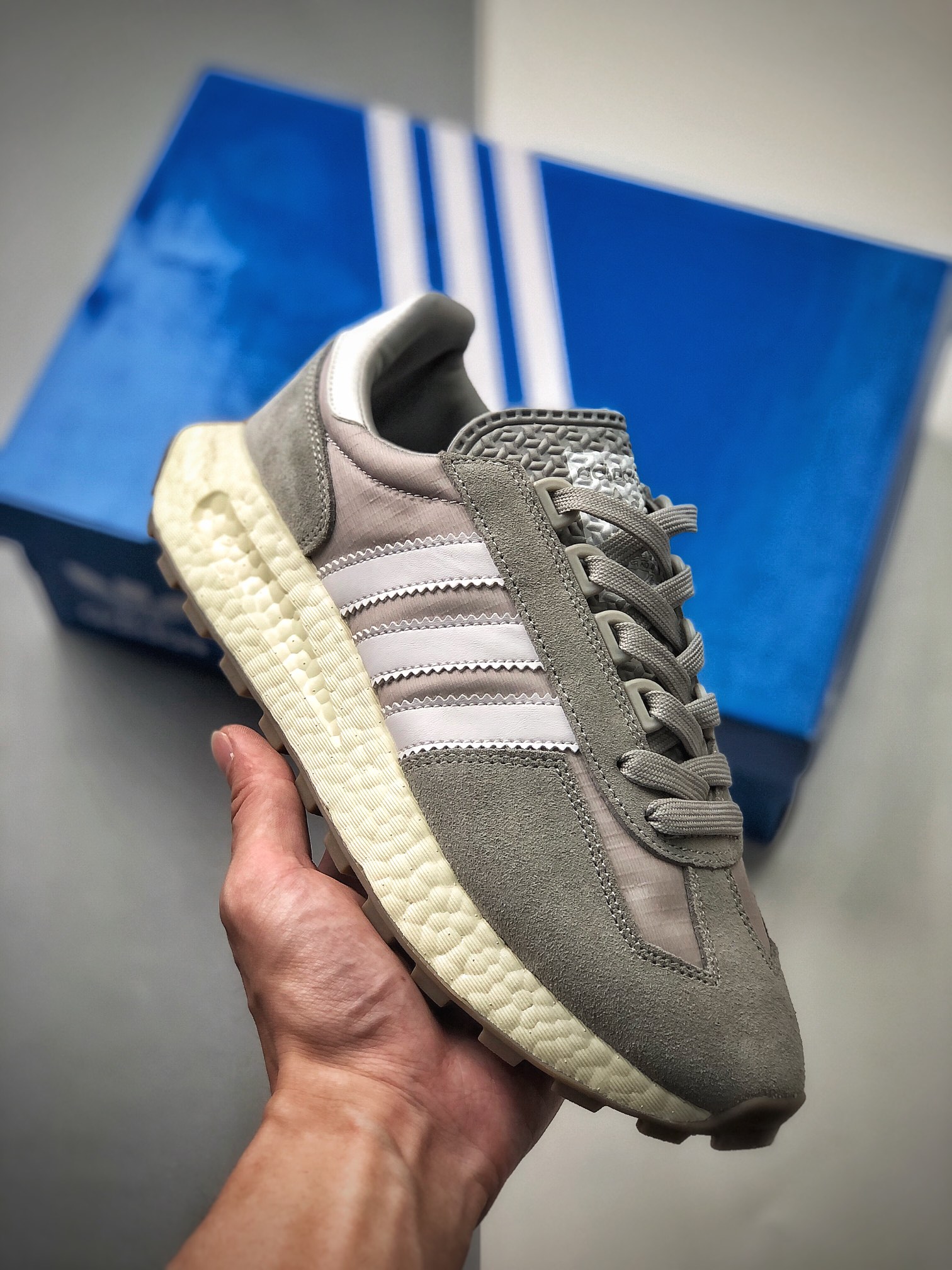 200  adidas Racing 1 Boost Prototype  速度轻盈复古系列Q47101