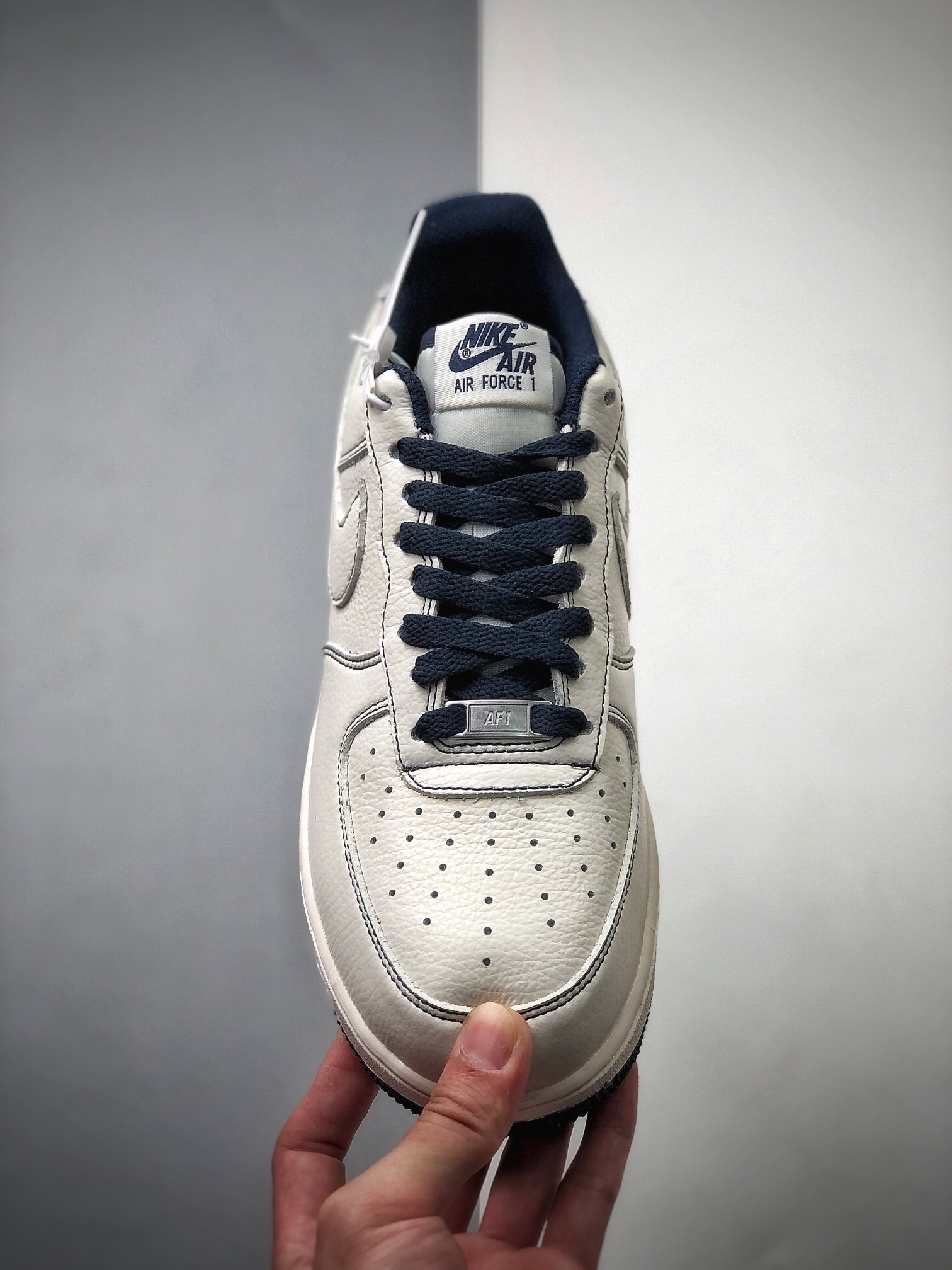 240 耐克 空军 白蓝缝线 HH Nike AIR FMRCE 1 LOW / Undefeated空军一号低帮 UN1315-800-莆田鞋,莆田鞋货源,高仿鞋,高仿鞋货源,安福档口,莆田高仿鞋,莆田鞋批发,高仿鞋批发,莆田高仿运动鞋,高仿运动鞋,莆田运动鞋 240 耐克 空军 白蓝缝线 HH Nike AIR FMRCE 1 LOW / Undefeated空军一号低帮 UN1315-800