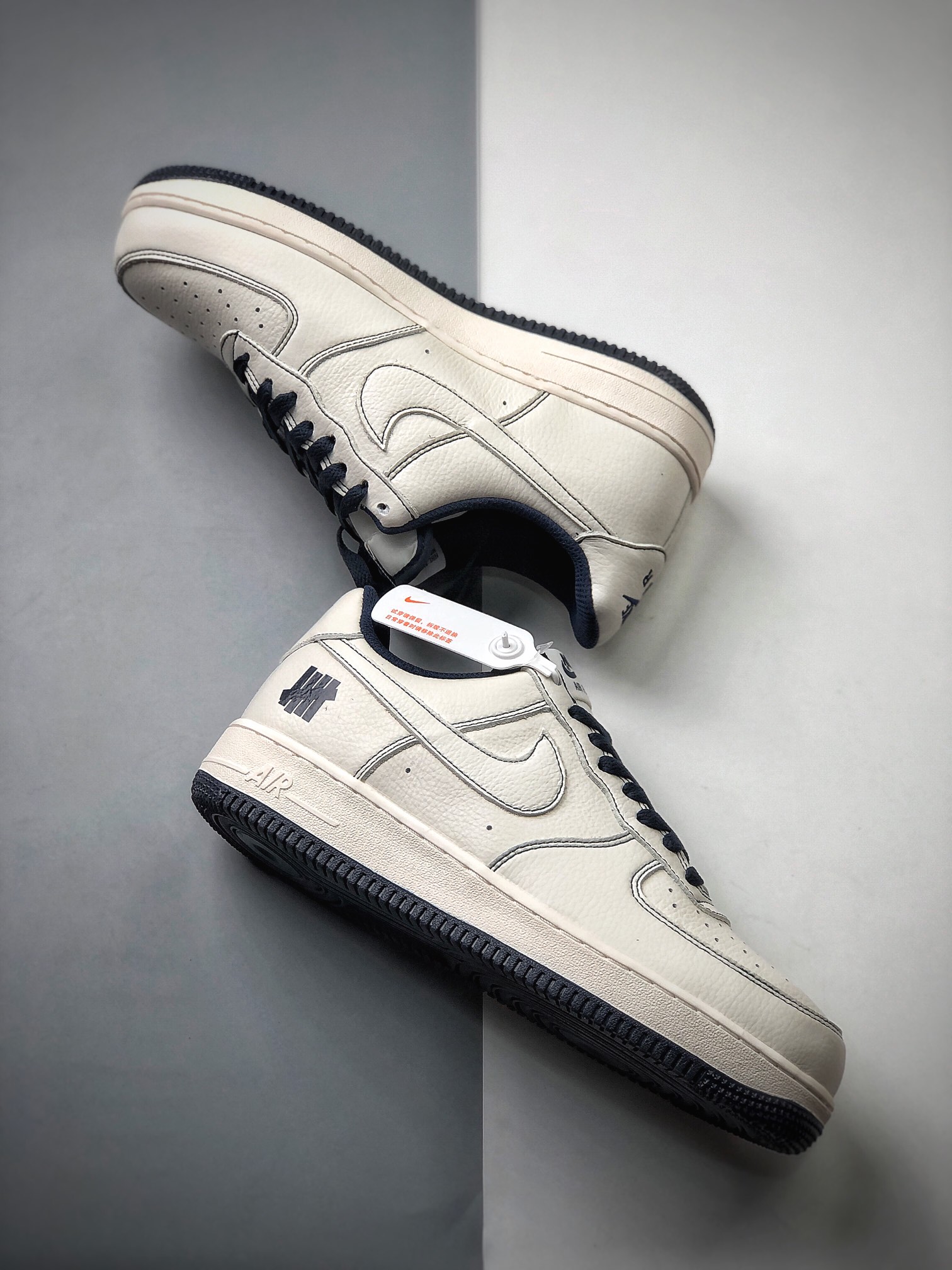 240 耐克 空军 白蓝缝线 HH Nike AIR FMRCE 1 LOW / Undefeated空军一号低帮 UN1315-800-莆田鞋,莆田鞋货源,高仿鞋,高仿鞋货源,安福档口,莆田高仿鞋,莆田鞋批发,高仿鞋批发,莆田高仿运动鞋,高仿运动鞋,莆田运动鞋 240 耐克 空军 白蓝缝线 HH Nike AIR FMRCE 1 LOW / Undefeated空军一号低帮 UN1315-800