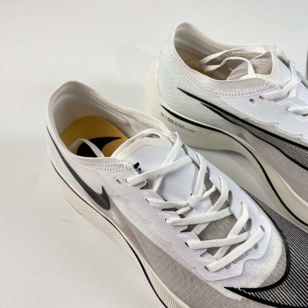 P170 Nike ZoomX Vaporfly NEXT% 全新下一代超级马拉松运动跑鞋 CT9133-100