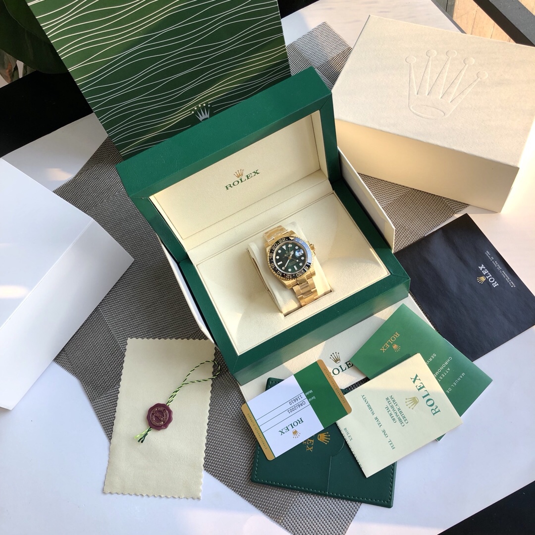 Les presento un reloj Rolex súper impresionante, el Oyster Submariner Date, Submariner, la versión superior de la serie…