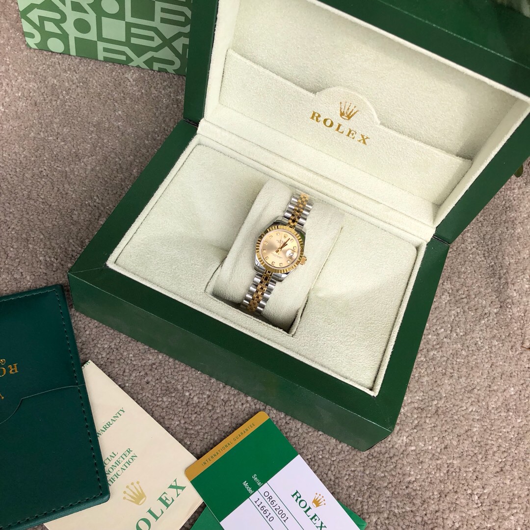 La serie Rolex Datejust 28 mm Datejust para mujer, la caja Oyster del Datejust para mujer es un modelo de sólida elegan…