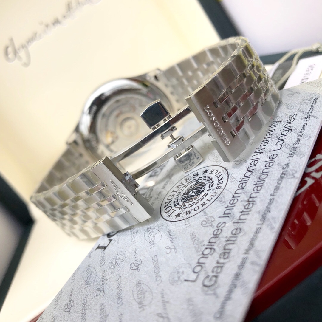 Longines Longines 浪琴开创者 浪琴品牌185周年推出的拥有天文台认证（COSC）的系列腕表