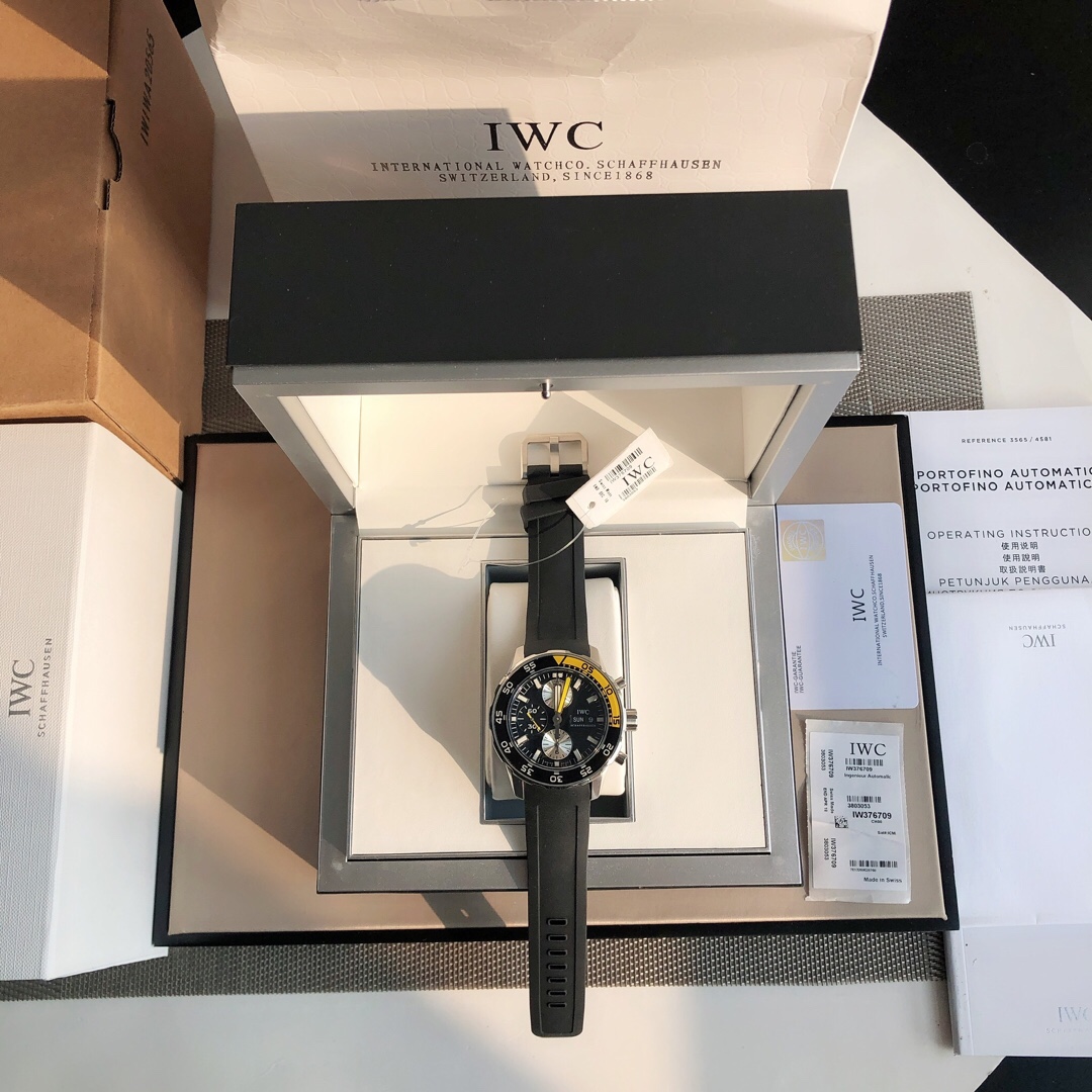¡Nuevo seis pines! La serie de relojes náuticos de IWC tiene una historia de casi 50 años. Hoy en día, el nom…