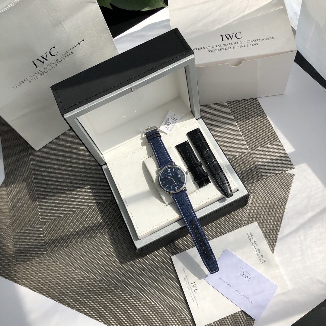 IWC Portofino, un reloj, una tarjeta, un código, sin duplicación, ¡tres códigos en uno para productos auténticos! Simpl…