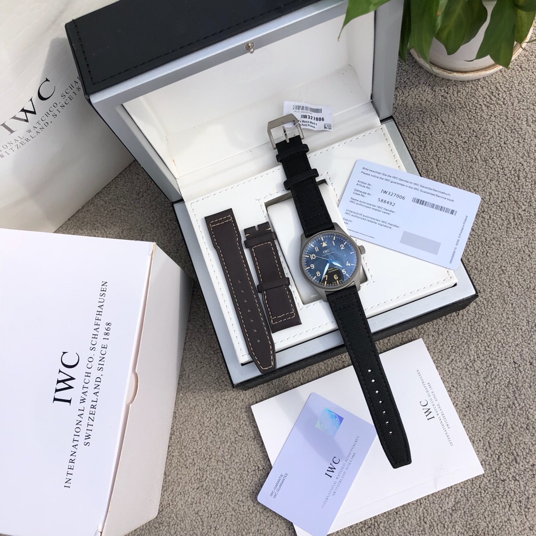 Reloj tradicional Mark XVIII de IWC Pilot, auténticos tres códigos en uno de la serie IWC Pilot, toda la caja y la hebi…