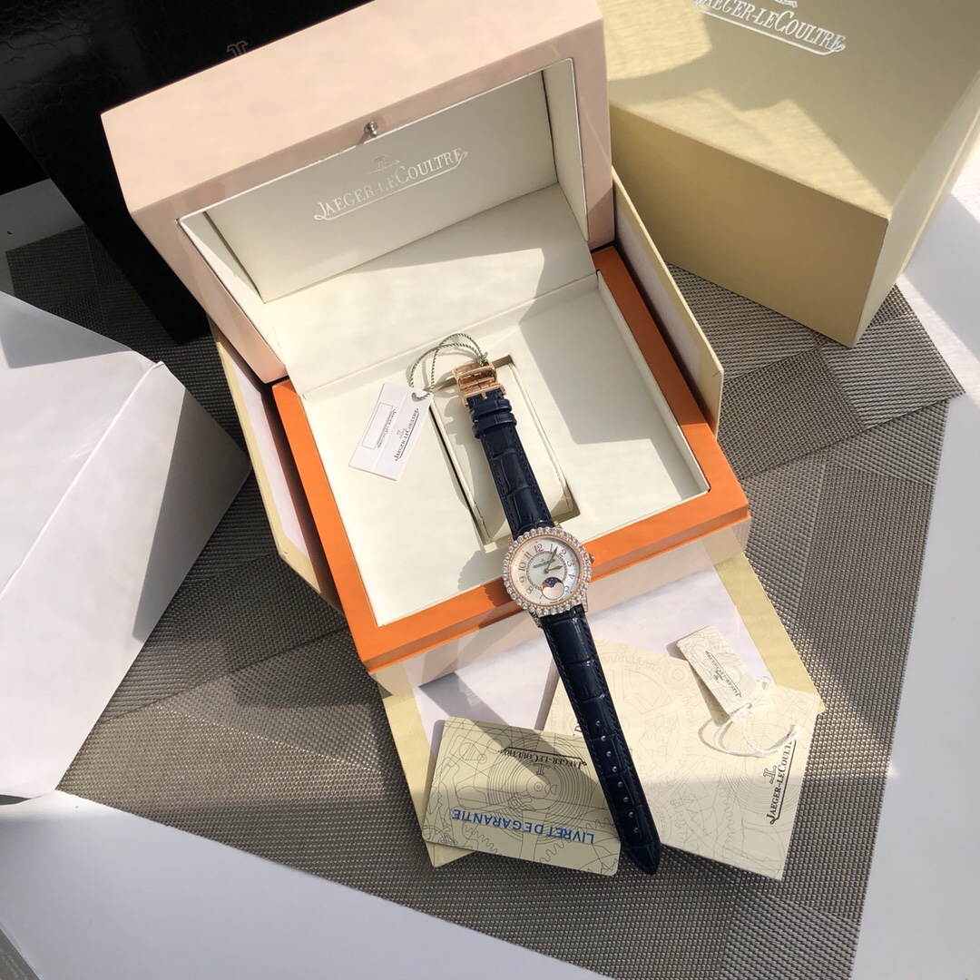 El último reloj para mujer Sun Moon Star de Jaeger-LeCoultre Date Master 2019 está hecho de acero inoxidable …