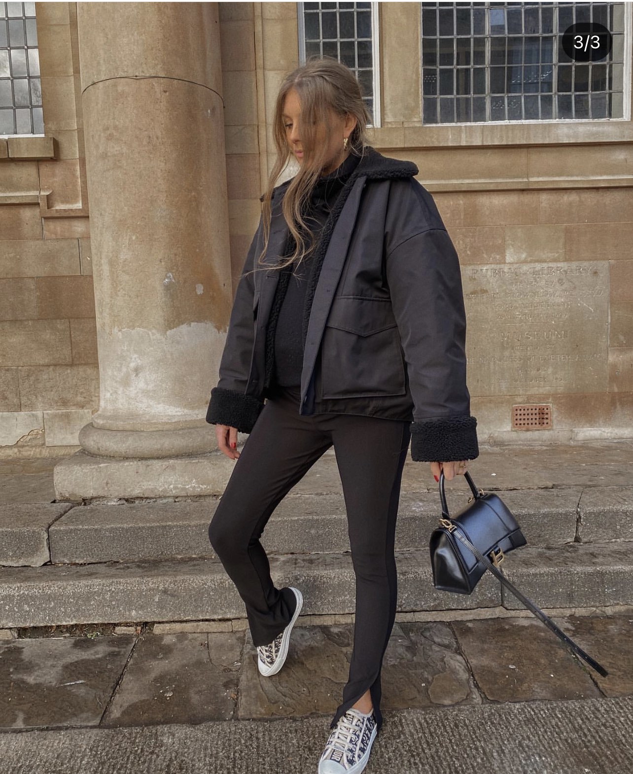 Balenciaga Hourglass S 23CM 平纹纹沙漏包 593546黑色/金扣