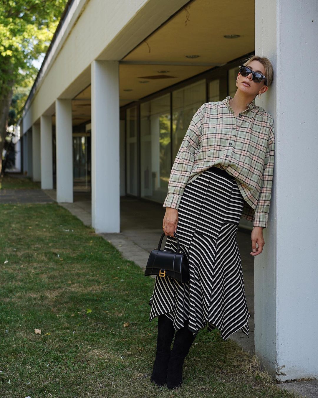 Balenciaga Hourglass S 23CM 平纹纹沙漏包 593546黑色/金扣