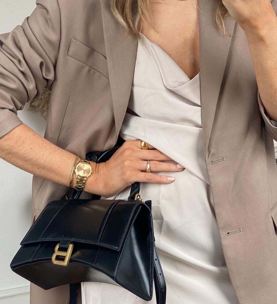 Balenciaga Hourglass S 23CM 平纹纹沙漏包 593546黑色/金扣