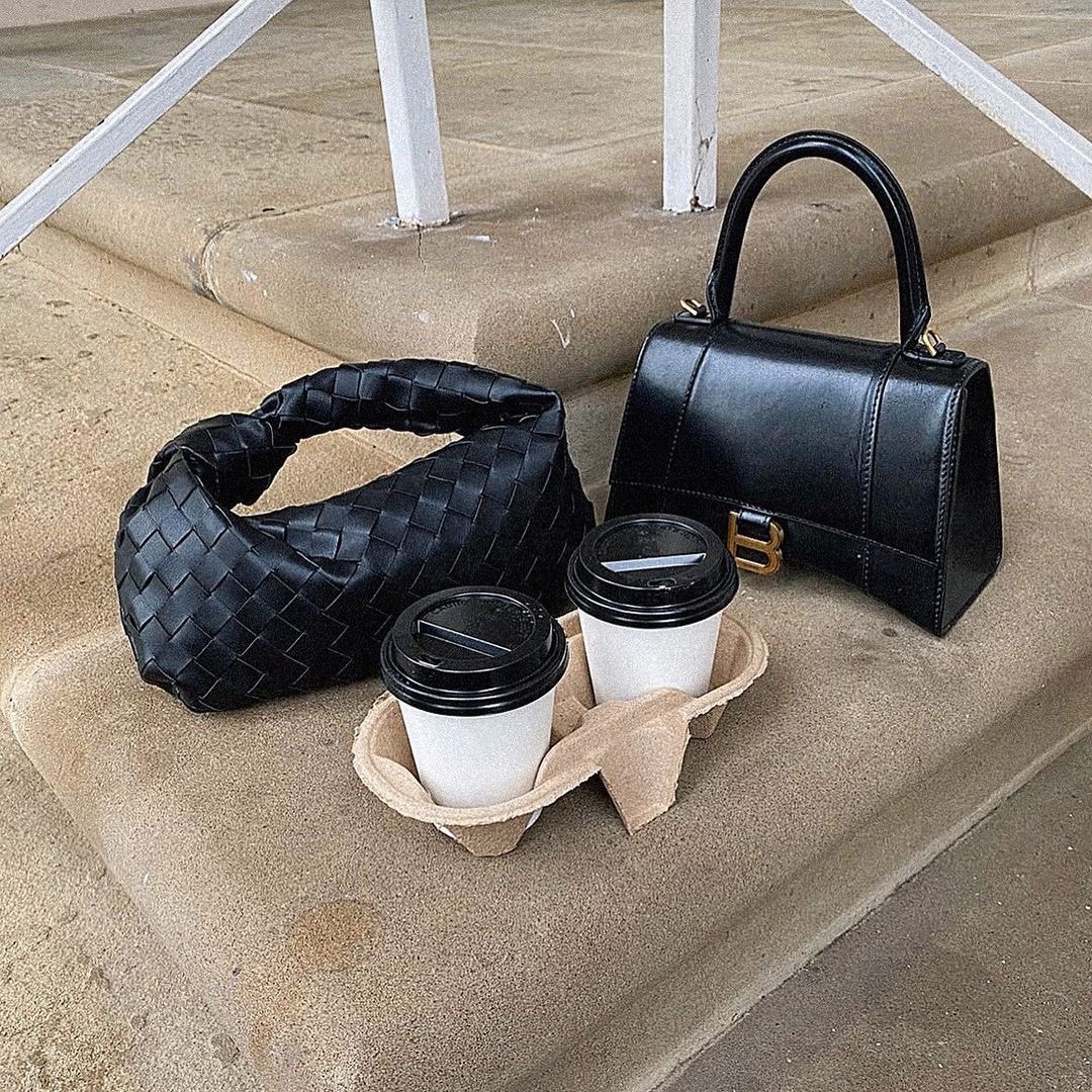 Balenciaga Hourglass S 23CM 平纹纹沙漏包 593546黑色/金扣