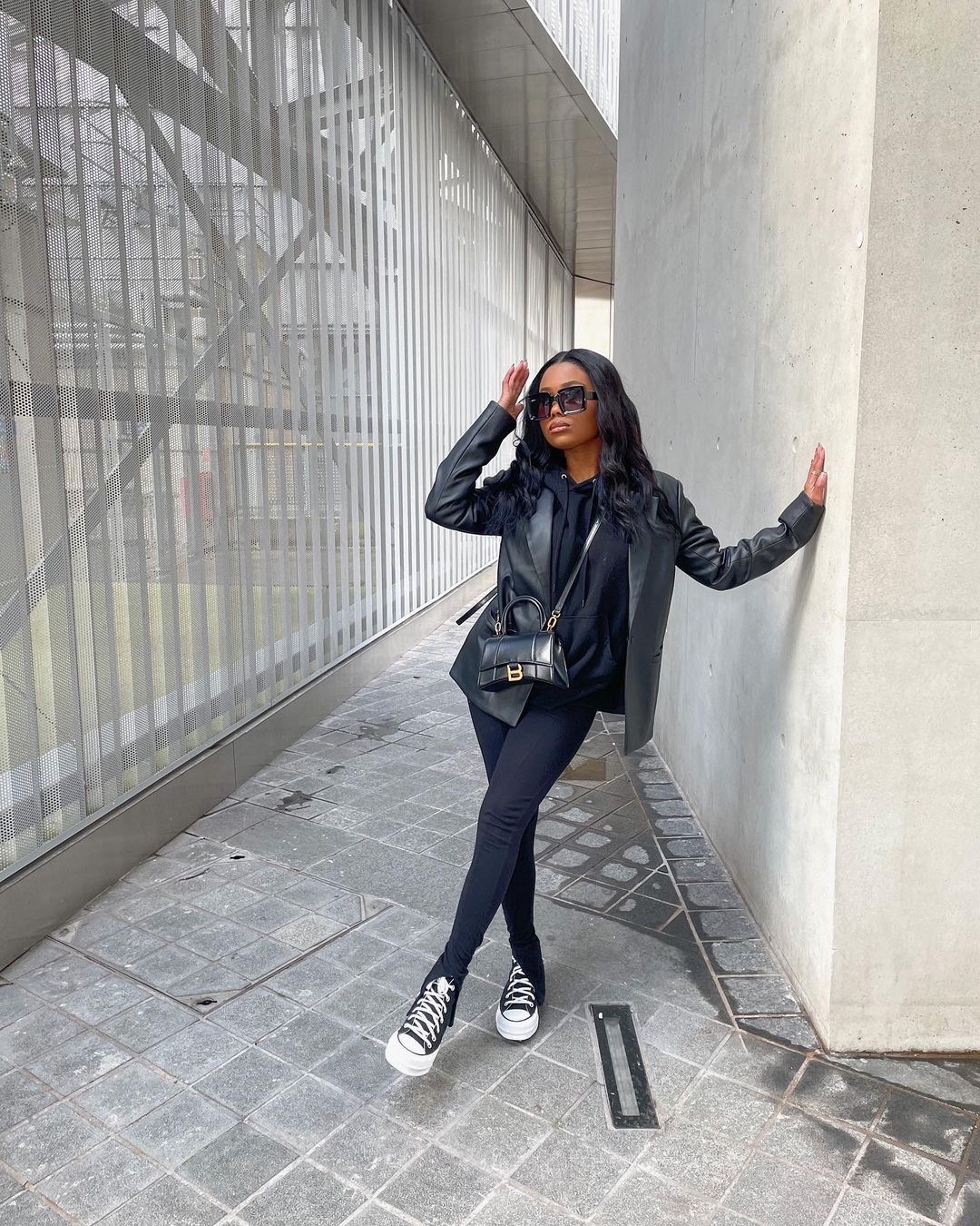 Balenciaga Hourglass XS 19CM BAG 平纹沙漏包 592833黑色/金扣