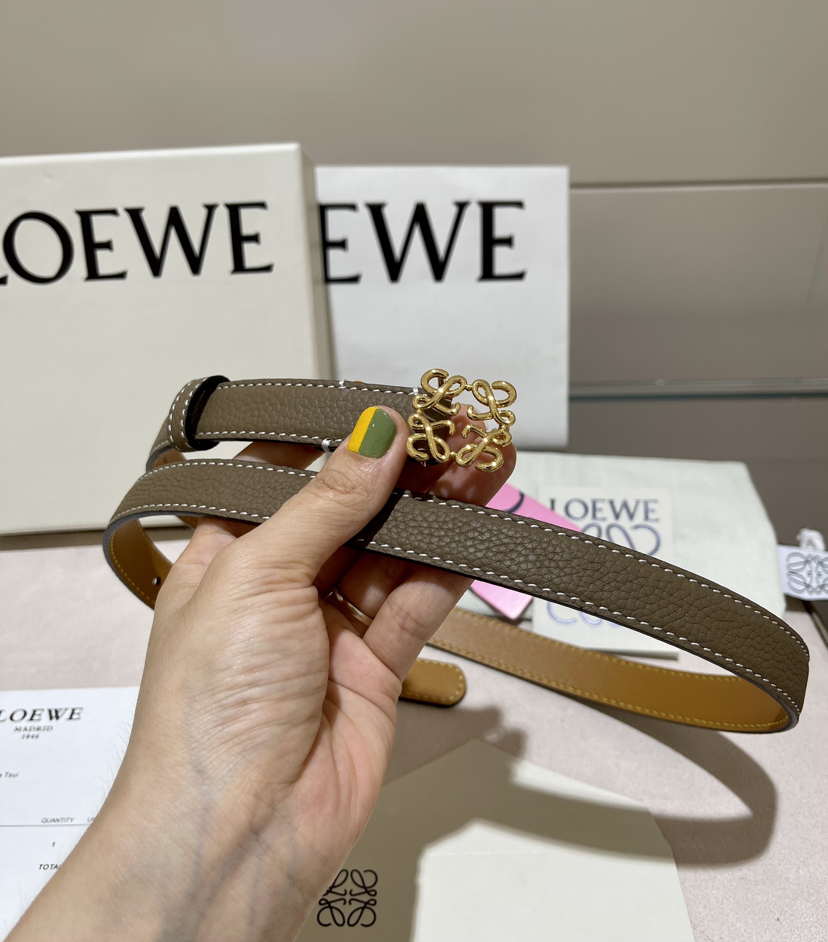 原厂正品级别Loewe罗意威新款光滑