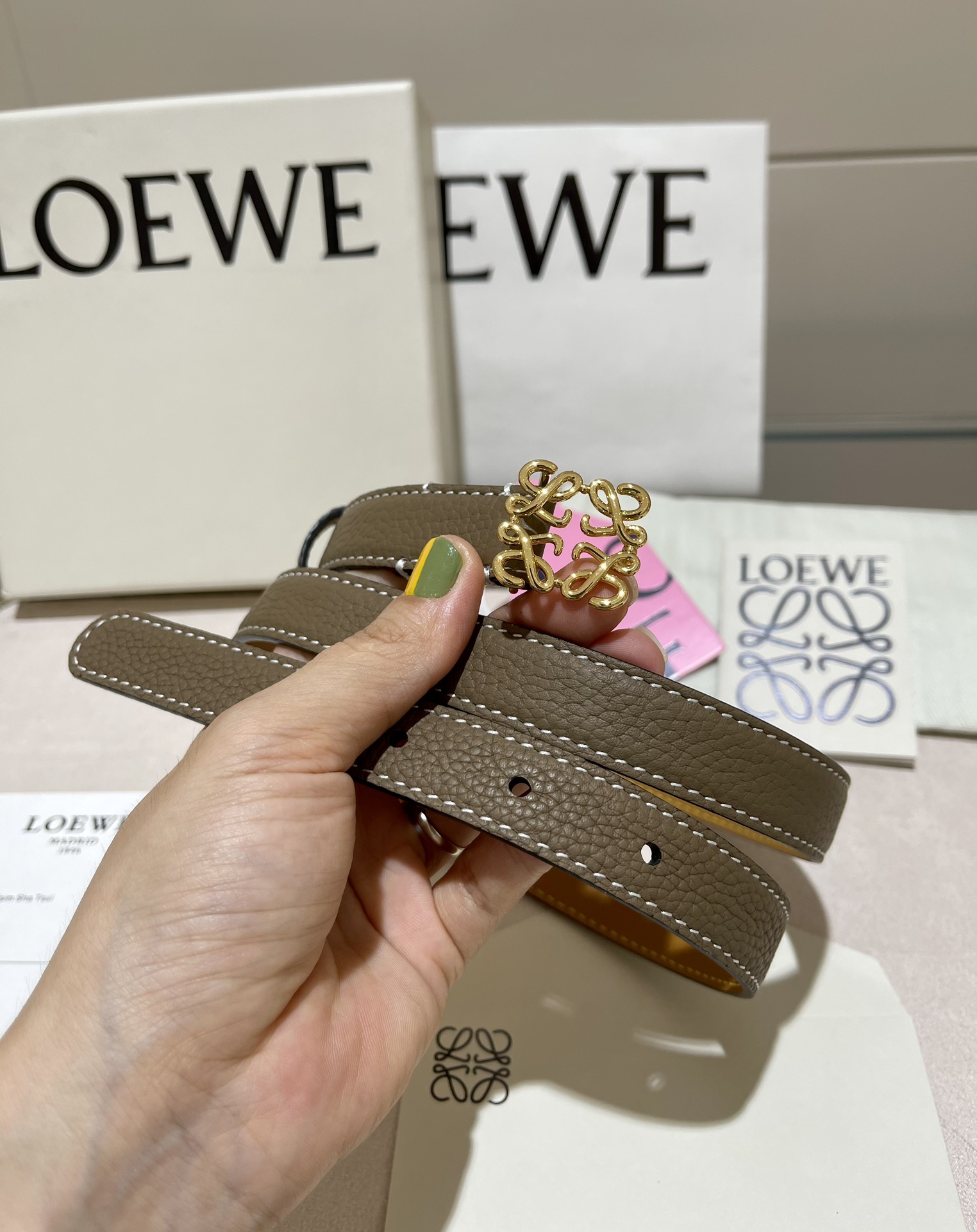 原厂正品级别Loewe罗意威新款光滑