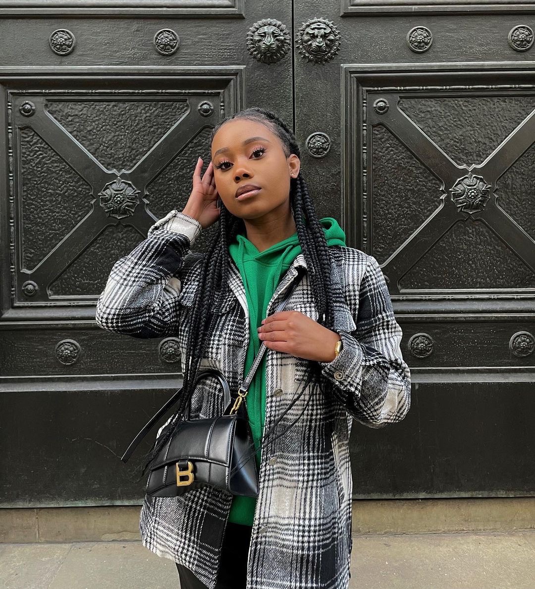 Balenciaga Hourglass XS 19CM BAG 平纹沙漏包 592833黑色/金扣