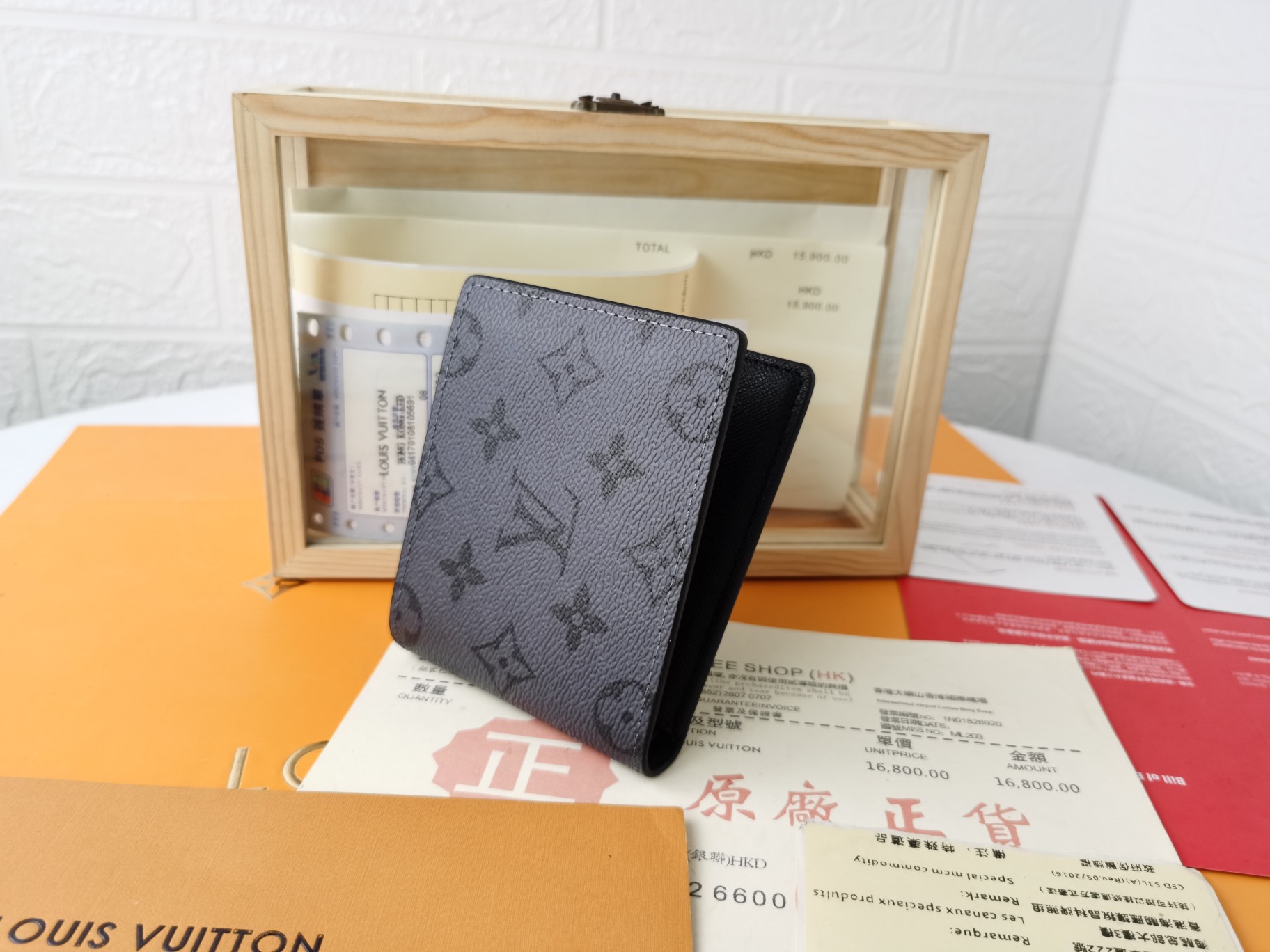 ダミエグラフィット財布 - シンプルで洗練されたデザイン