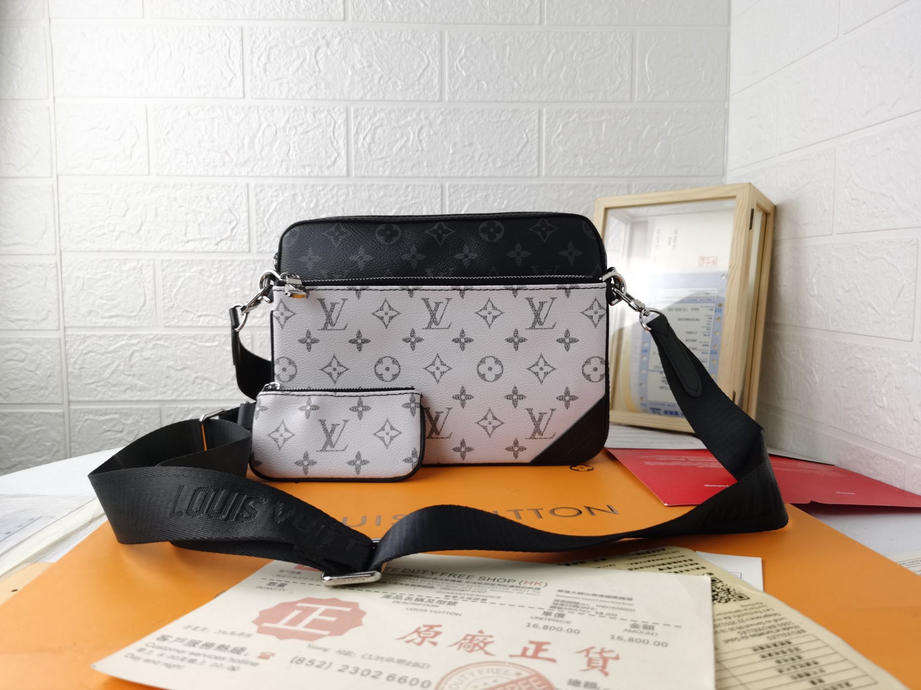 Louis Vuitton Knockoff
 Messenger Bags Grey Monogram Canvas M69443