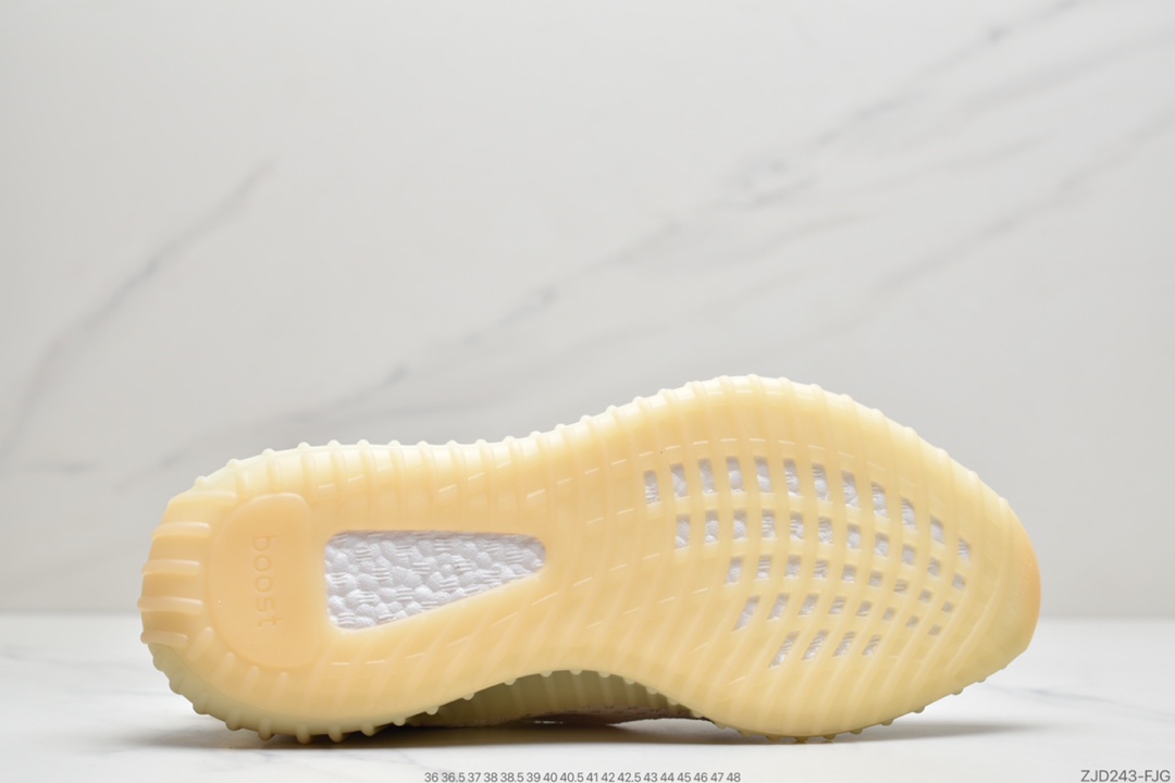 240 阿迪达斯 Yeezy Boost 350 V2 “Light” 「黄油紫外线浅变」 GY3438