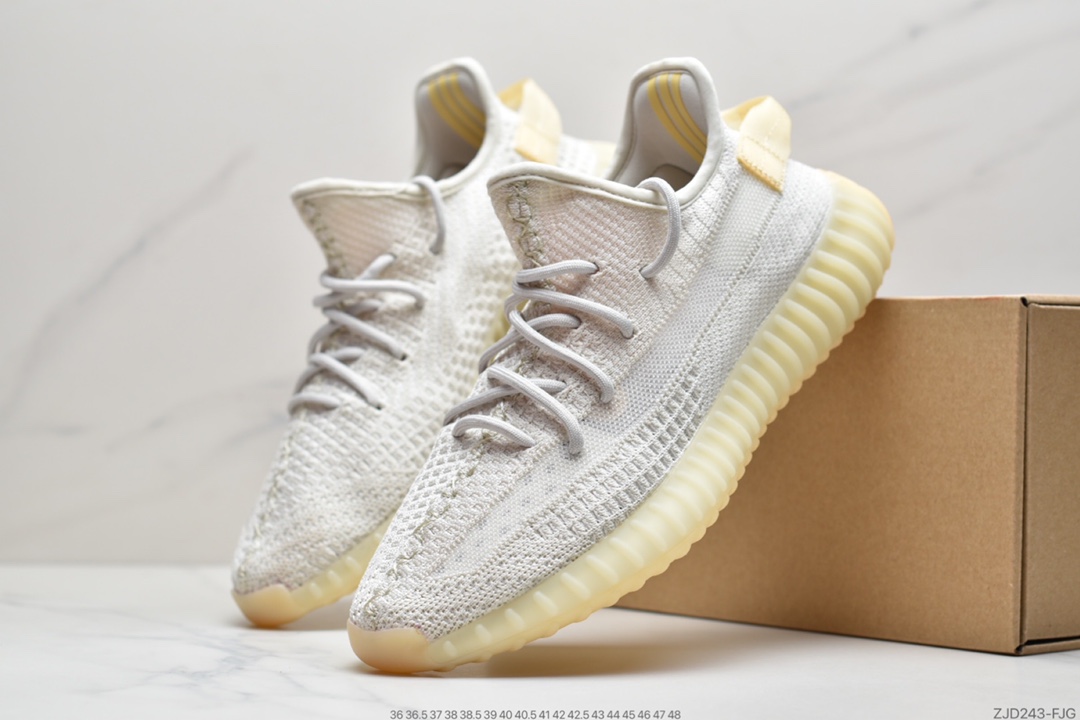 240 阿迪达斯 Yeezy Boost 350 V2 “Light” 「黄油紫外线浅变」 GY3438