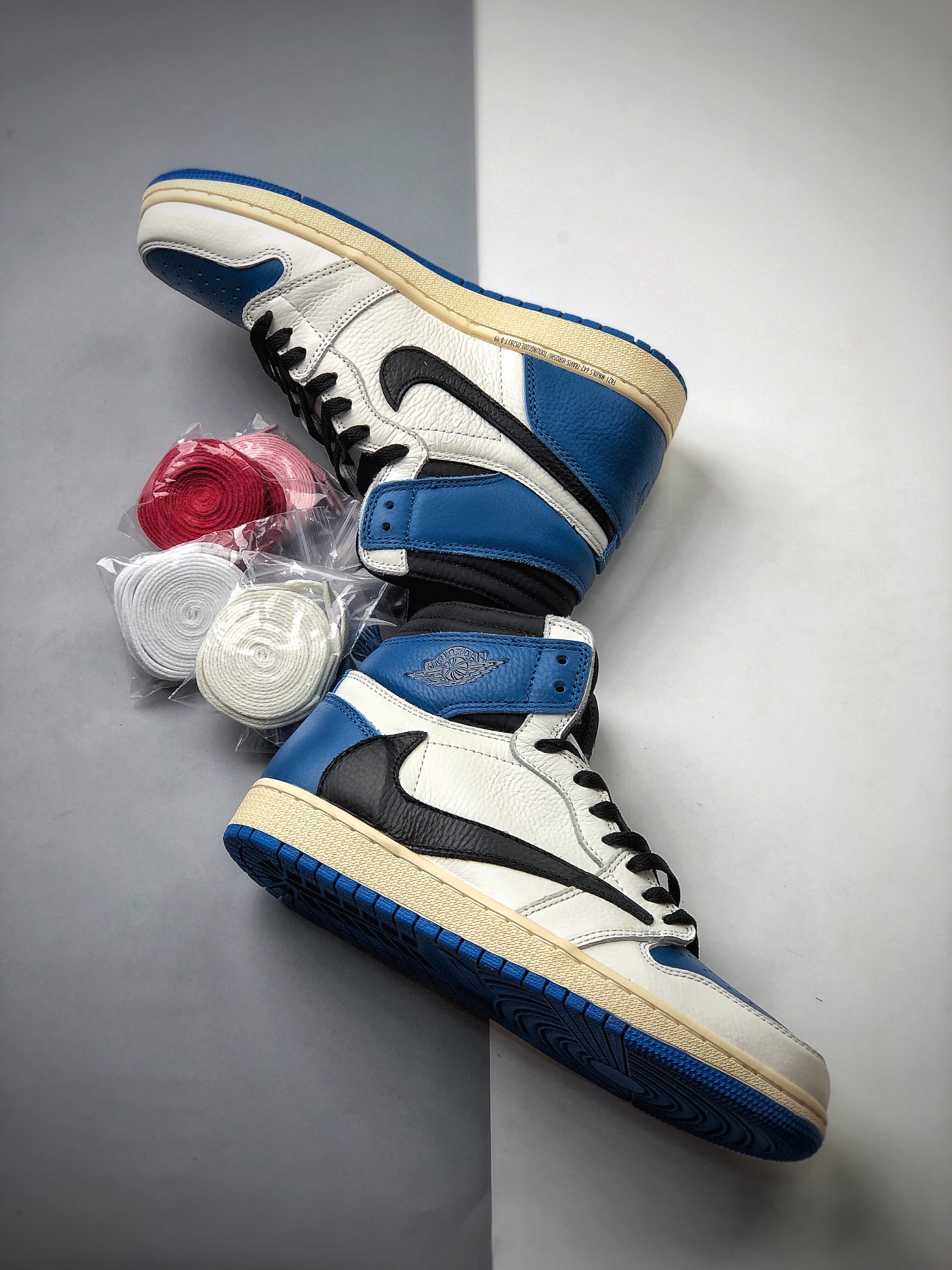 280  Air Jordan 1 Retro High OG 高帮 倒勾黑曜石 AJ1 乔丹1代  DH3227-105
