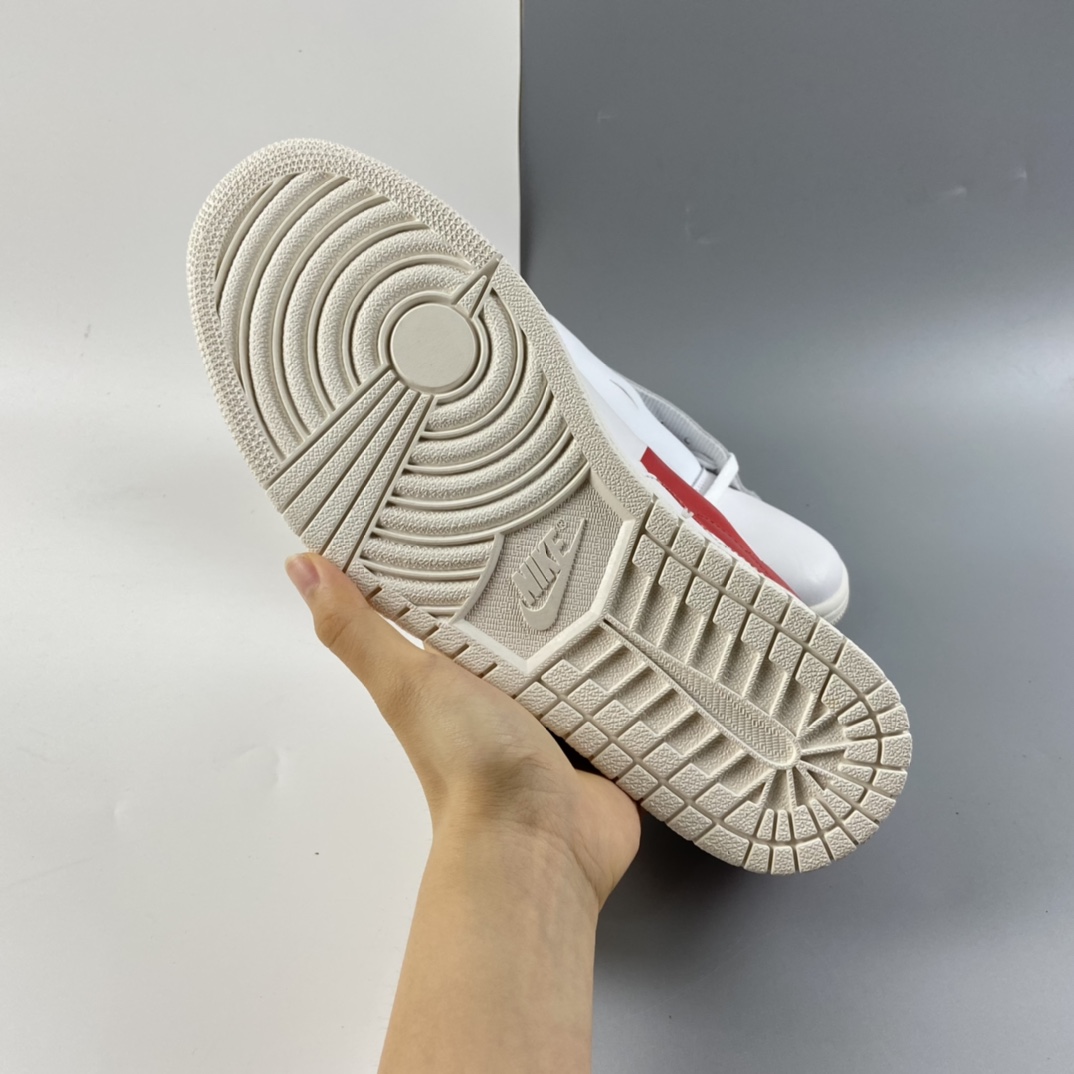 P240 Air Jordan 1 Low AJ1低帮时尚休闲板鞋 DJ2756-101
