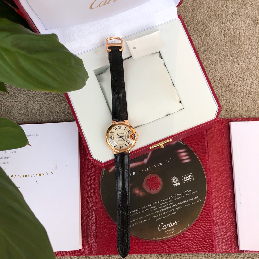 Lacoste 美洲鳄鱼皮款卡家蓝气球系列 女款36mm、33mm机械到货 另配送进口小牛皮 机械表相比石英表虽然高端