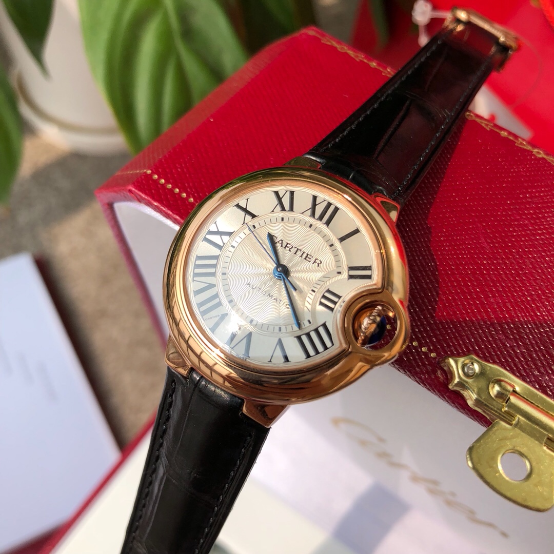 Lacoste 美洲鳄鱼皮款卡家蓝气球系列 女款36mm、33mm机械到货 另配送进口小牛皮 机械表相比石英表虽然高端