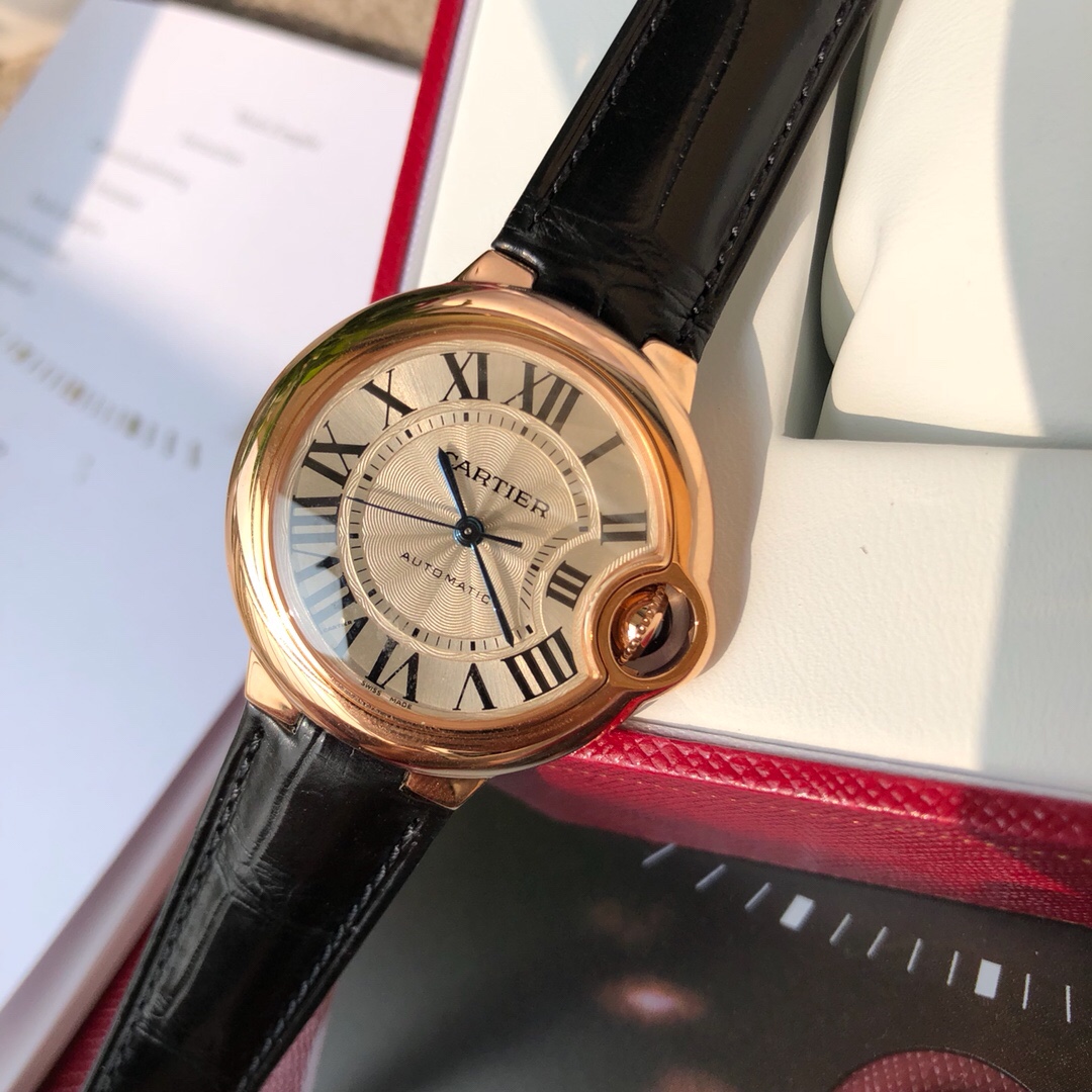 Lacoste 美洲鳄鱼皮款卡家蓝气球系列 女款36mm、33mm机械到货 另配送进口小牛皮 机械表相比石英表虽然高端