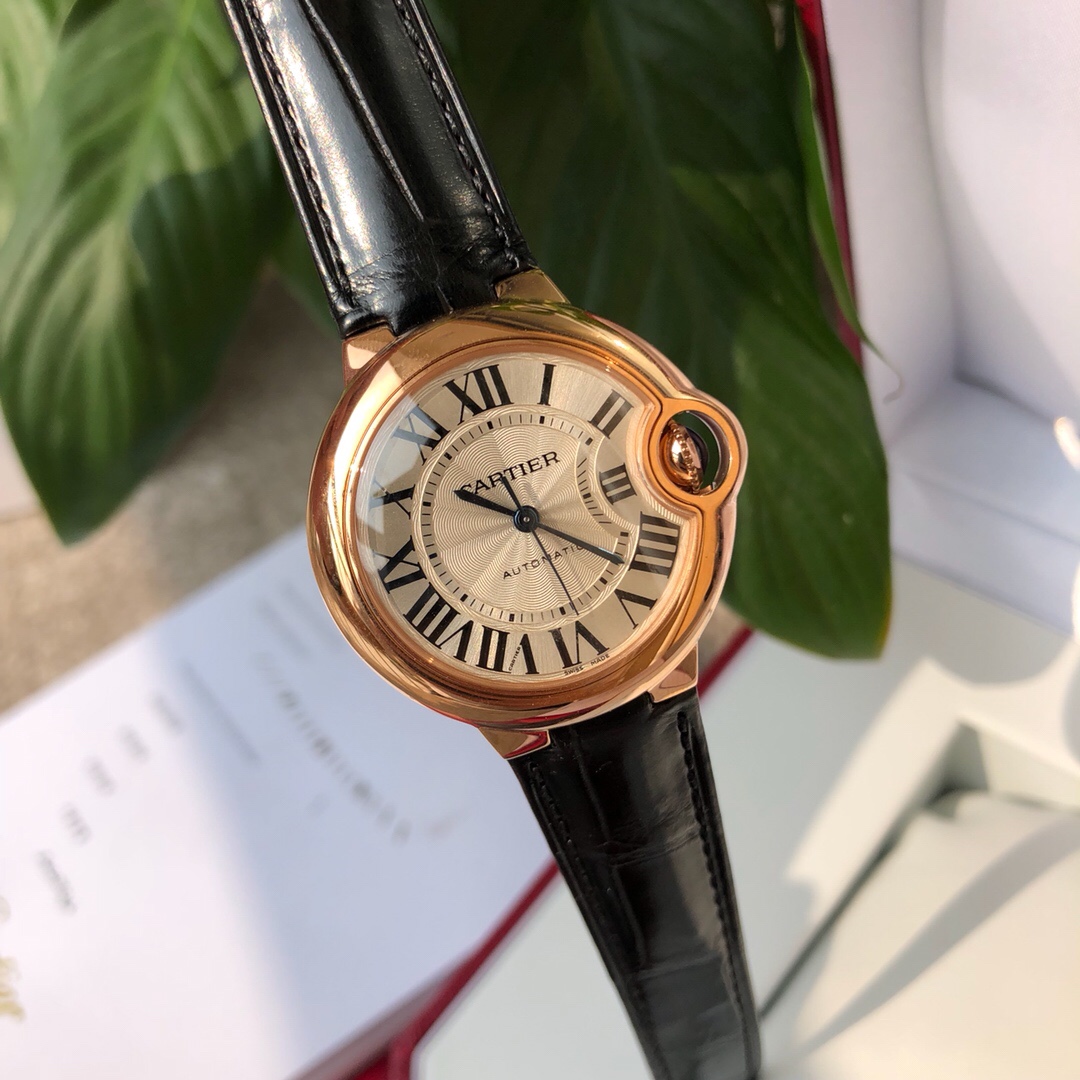 Lacoste 美洲鳄鱼皮款卡家蓝气球系列 女款36mm、33mm机械到货 另配送进口小牛皮 机械表相比石英表虽然高端
