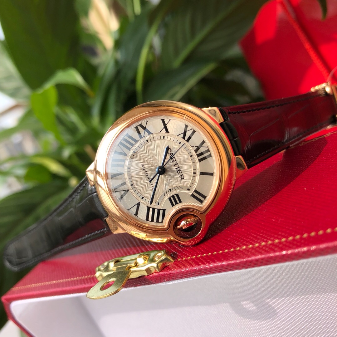 Lacoste 美洲鳄鱼皮款卡家蓝气球系列 女款36mm、33mm机械到货 另配送进口小牛皮 机械表相比石英表虽然高端
