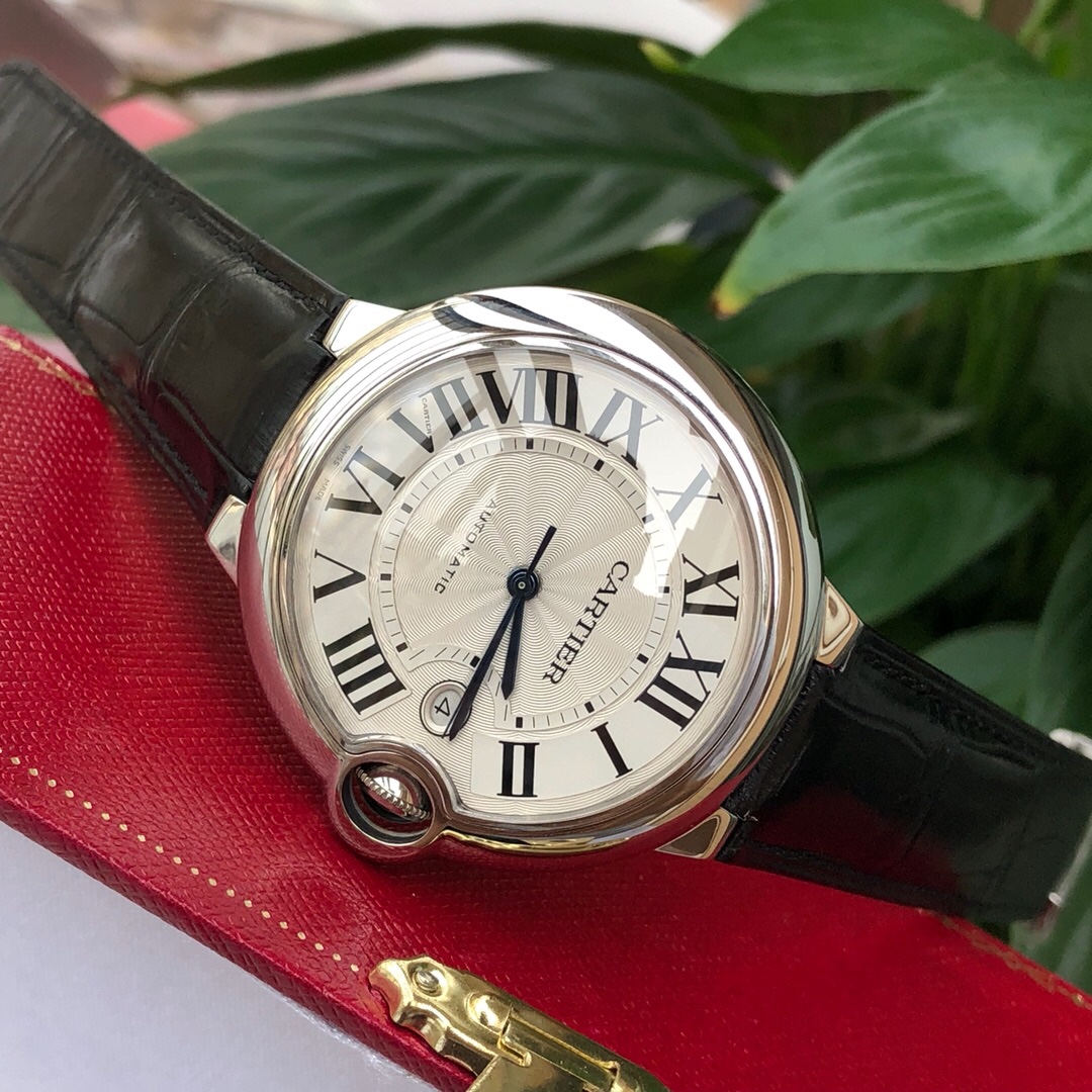 Cartier 卡地亚蓝气球，机械 ，男款42mm女款33mm，鳄鱼皮,配钢带