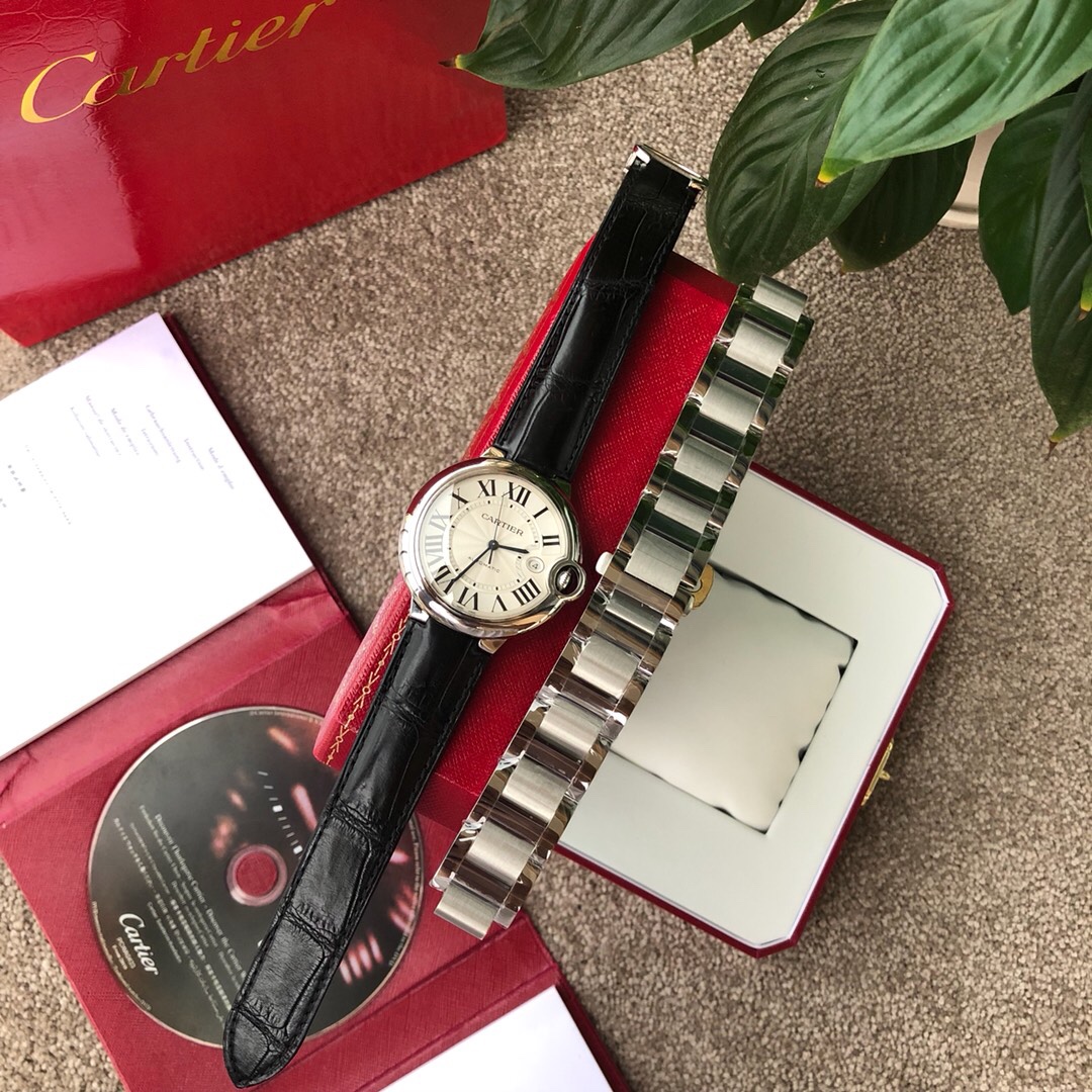 Cartier 卡地亚蓝气球，机械 ，男款42mm女款33mm，鳄鱼皮,配钢带