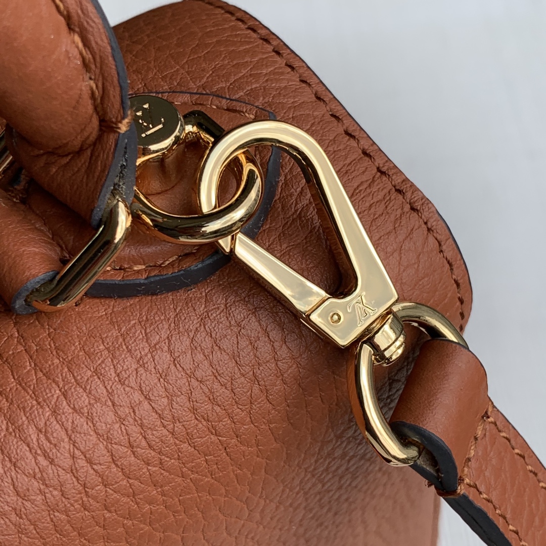 Louis Vuitton LV Twist One Handle PM Bag M57897