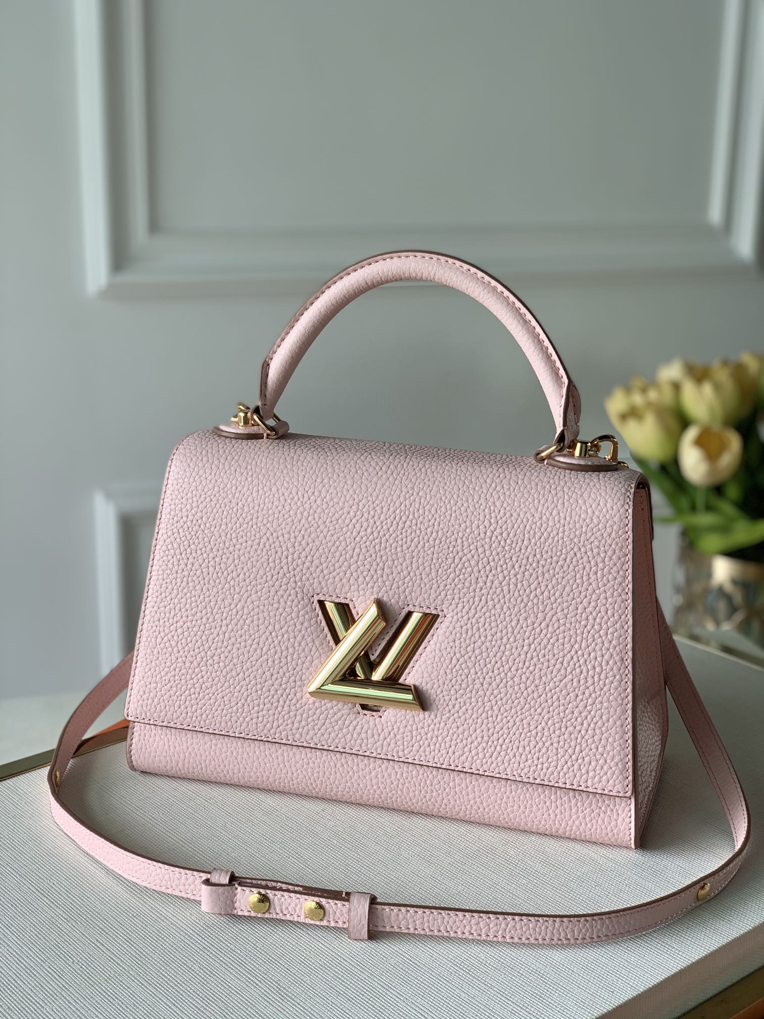 Louis Vuitton LV Twist One Handle MM Bag M57092