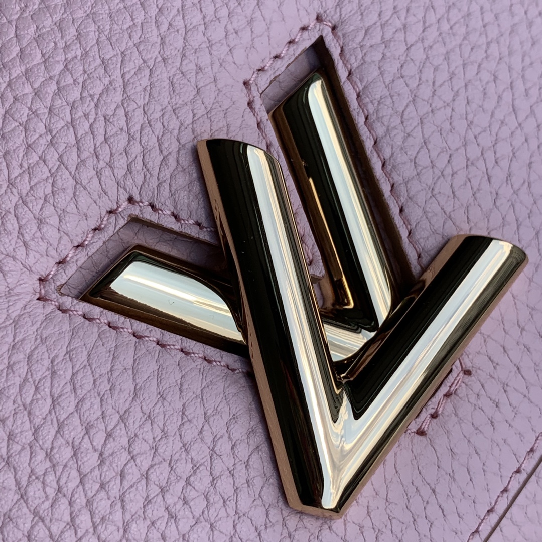 Louis Vuitton LV Twist One Handle MM Bag M57092