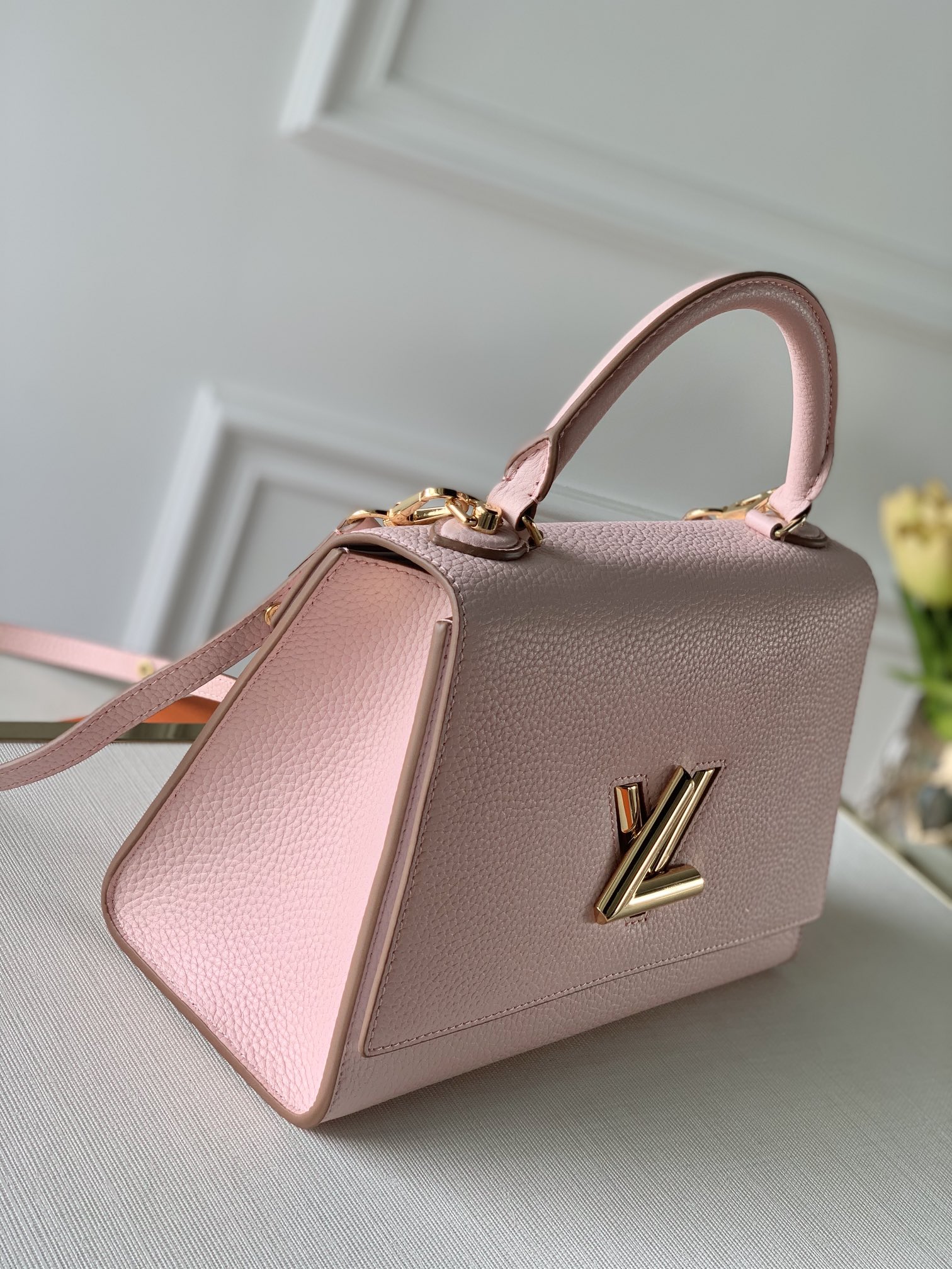 Louis Vuitton LV Twist One Handle MM Bag M57092