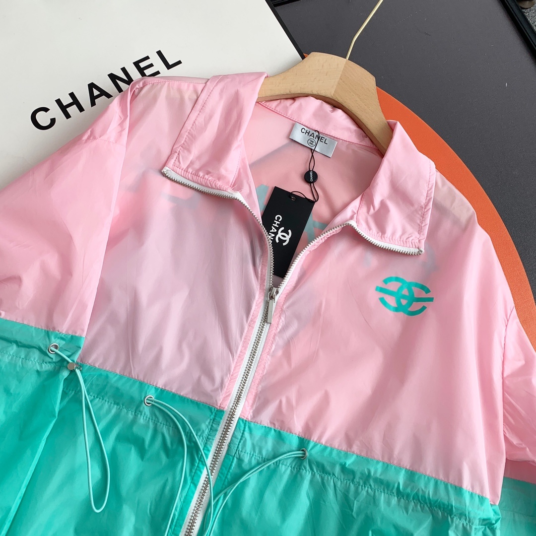Chanel恶搞印花印花撞色防晒衣图