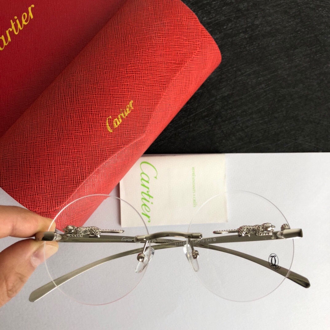 [Cartier Eyewear]