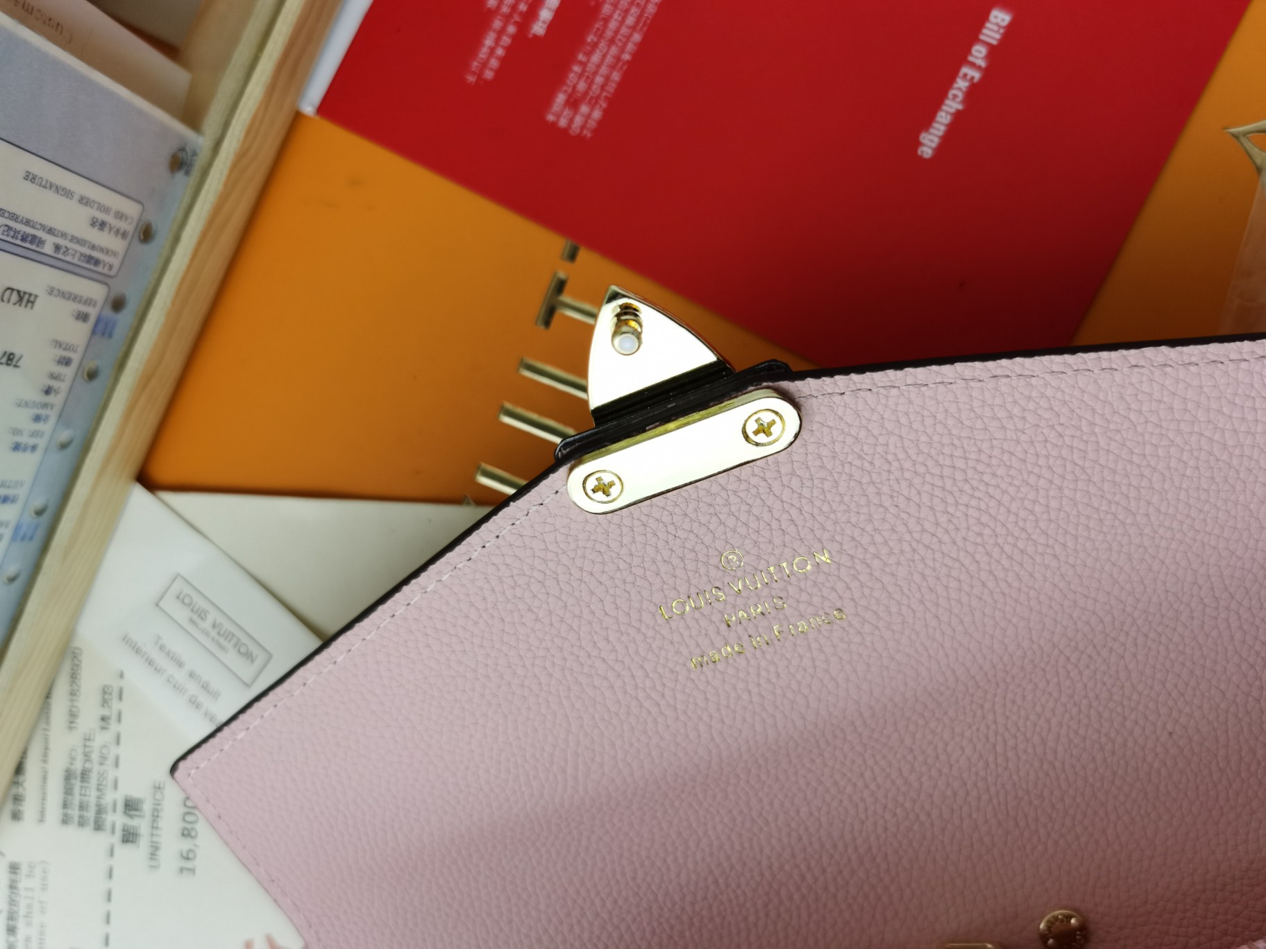 ルイ・ヴィトン METIS 財布 - モノグラムエンプロントレザー・多機能デザイン