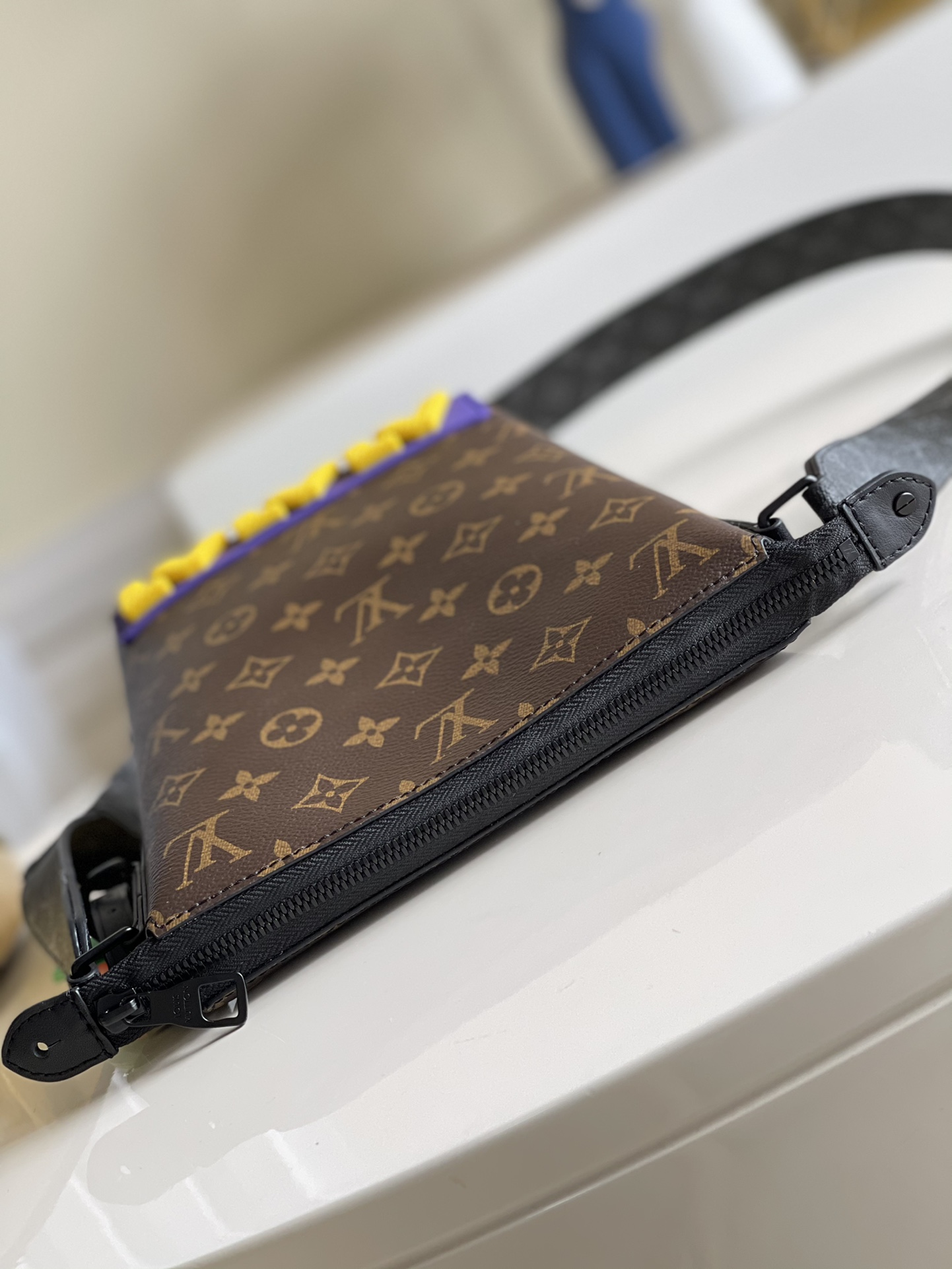 Louis Vuitton LV Cruiser Messenger邮差包 M57966