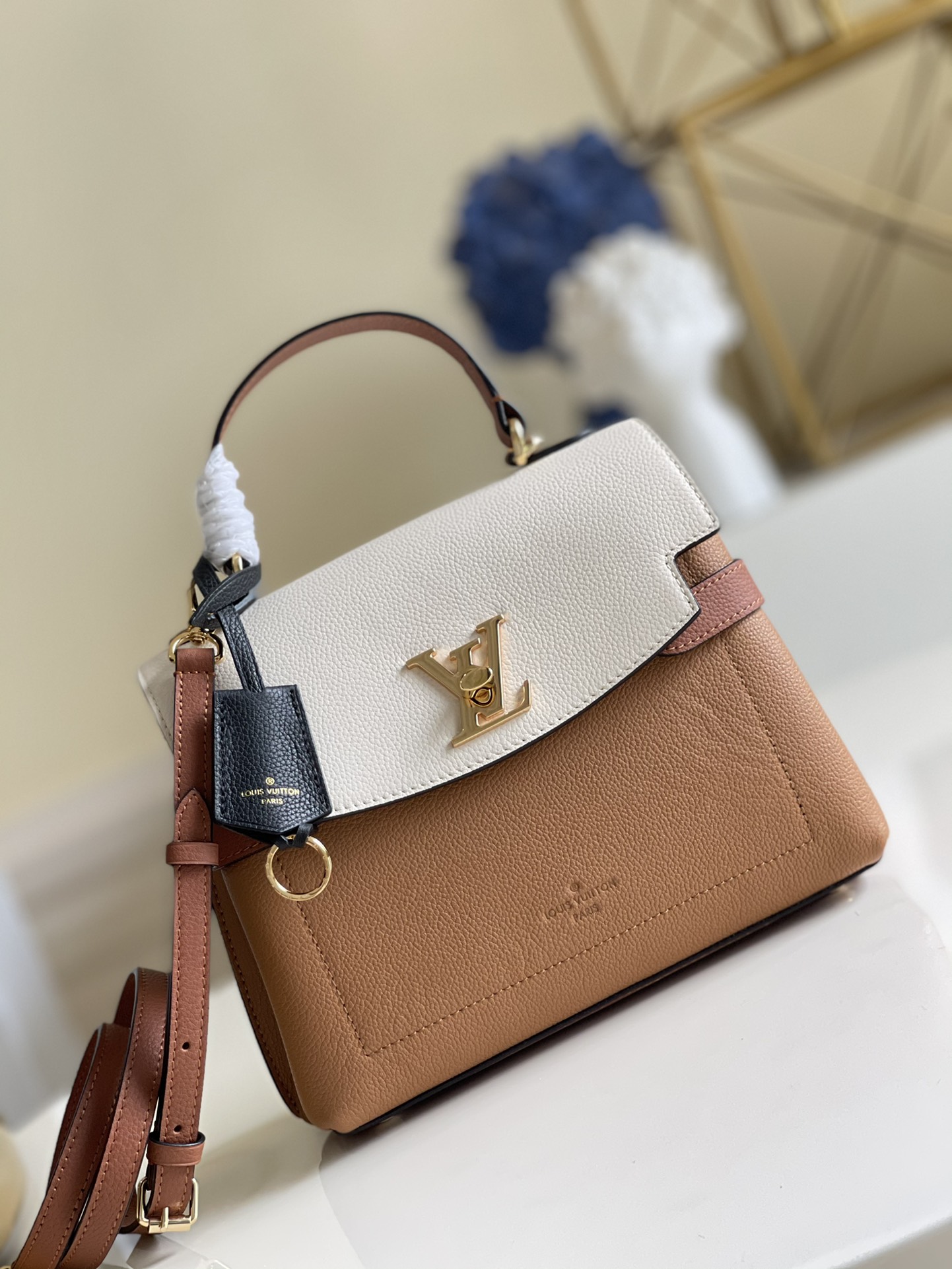 Best Replica 1:1
 Louis Vuitton LV Lockme Ever Bags Handbags Calfskin Cowhide M53937