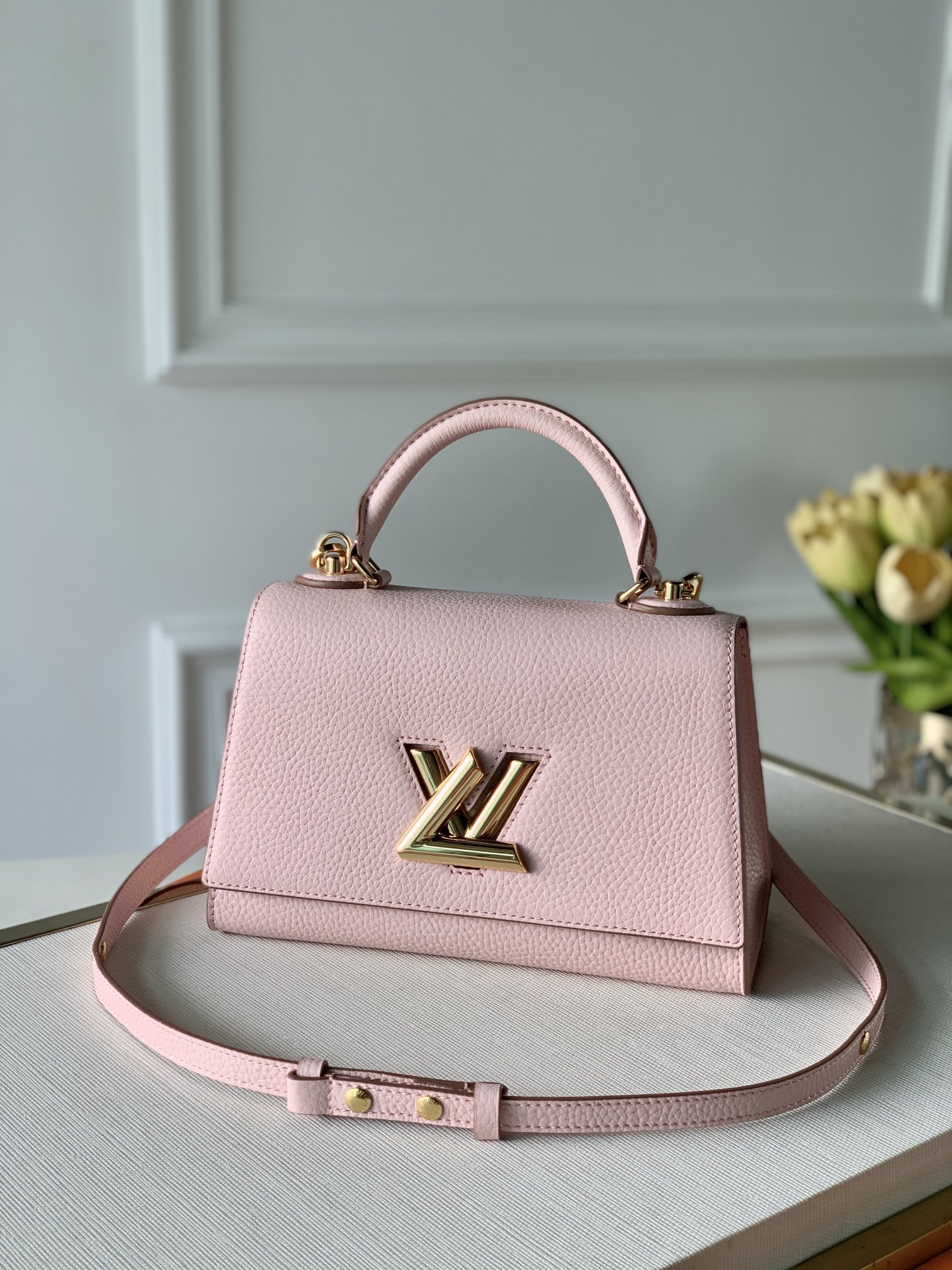 Louis Vuitton LV Twist One Handle Bag M57584