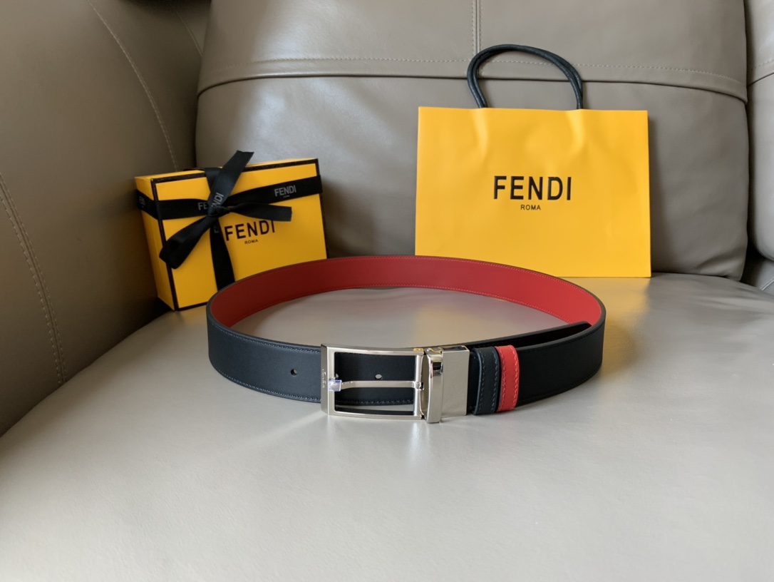 Fendi 五金做工精细 线条流畅 表面光滑 𝐙𝐏电镀工艺 香港通关【𝐇𝐀𝐀𝐒】 进口皮料
