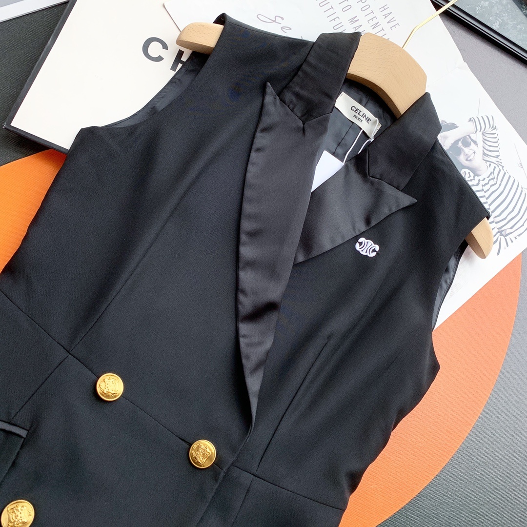 Chanel金属双排扣刺绣双C马甲西